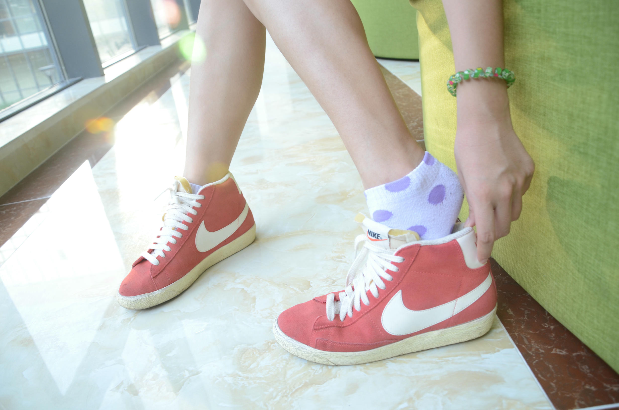 [战前女神] 恋足美腿棉袜女神级摄影套图 115 [127P+218M]_第2集