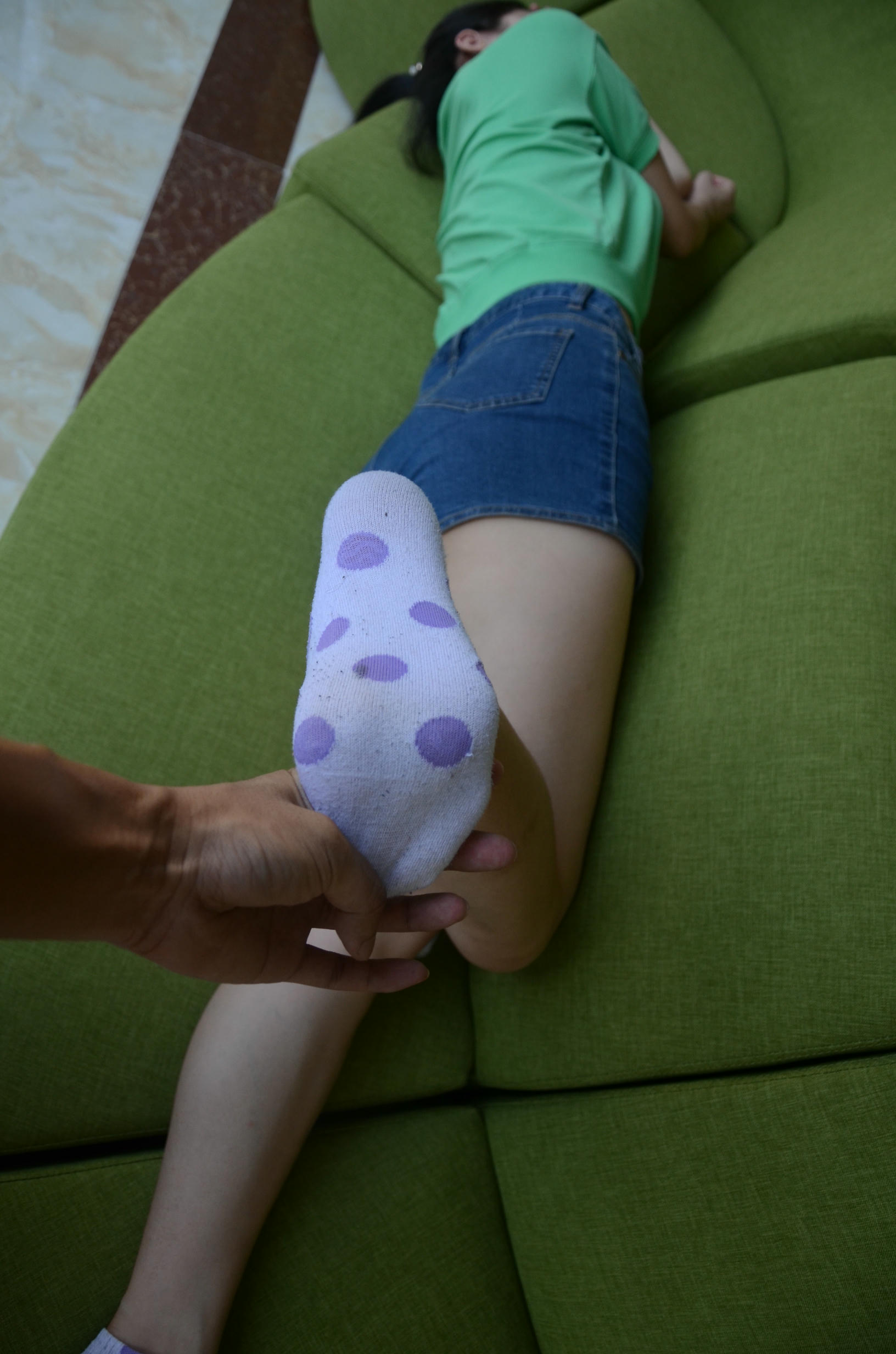 [战前女神] 恋足美腿棉袜女神级摄影套图 115 [127P+218M]_第5集