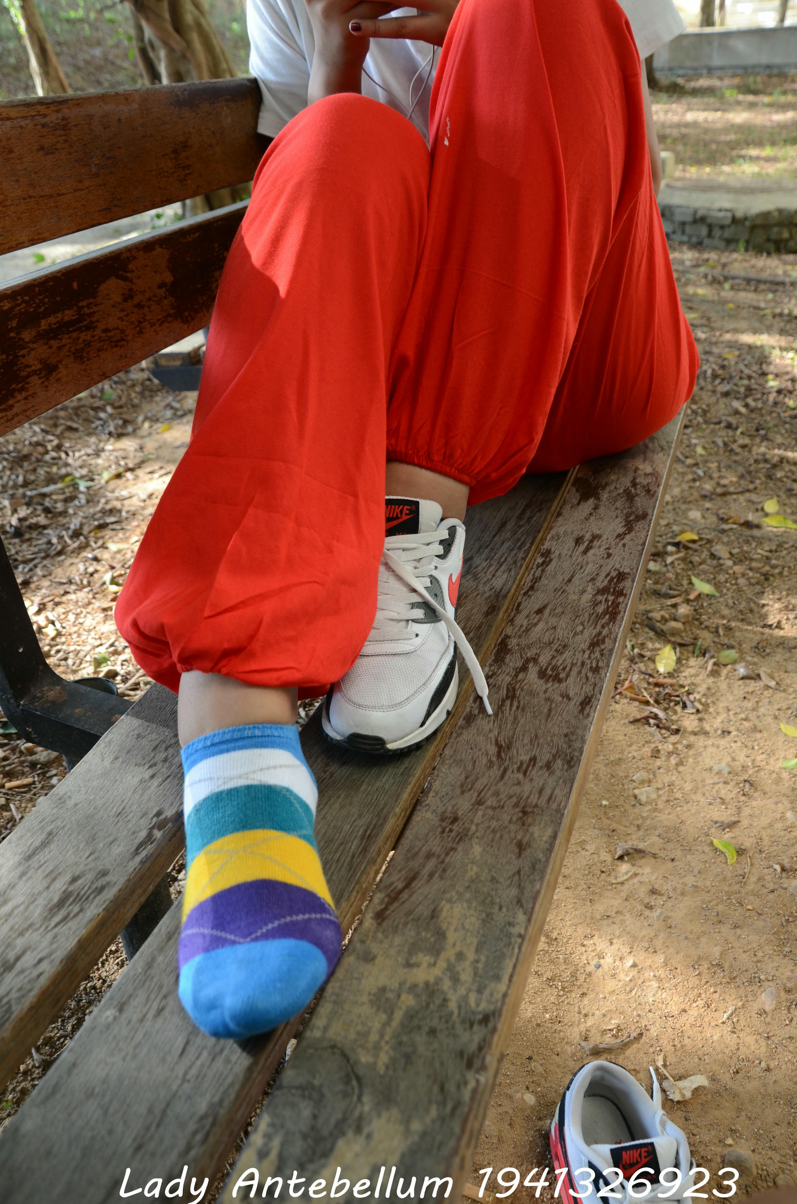 [战前女神] 恋足美腿棉袜女神级摄影套图 117 [92P+190M]_第2集