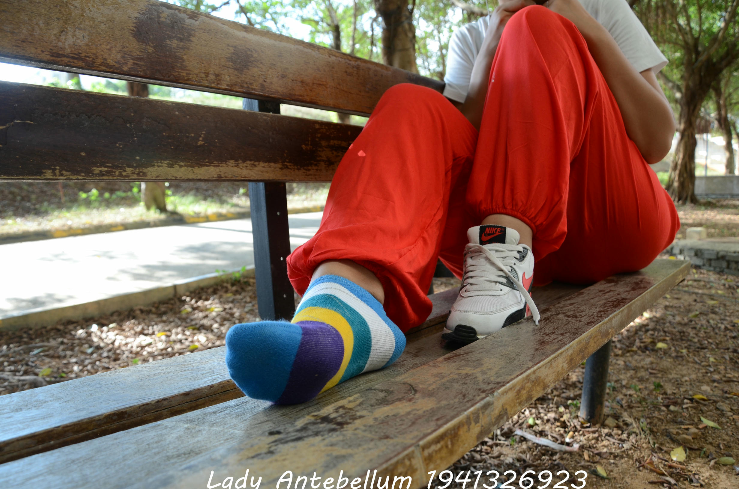 [战前女神] 恋足美腿棉袜女神级摄影套图 117 [92P+190M]_第2集