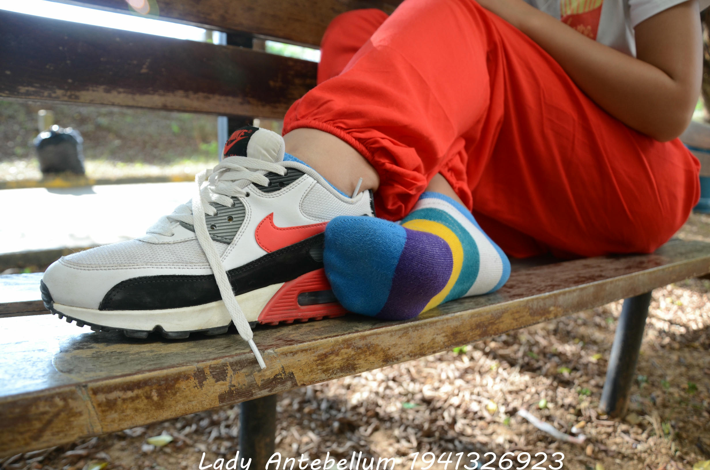 [战前女神] 恋足美腿棉袜女神级摄影套图 117 [92P+190M]_第2集