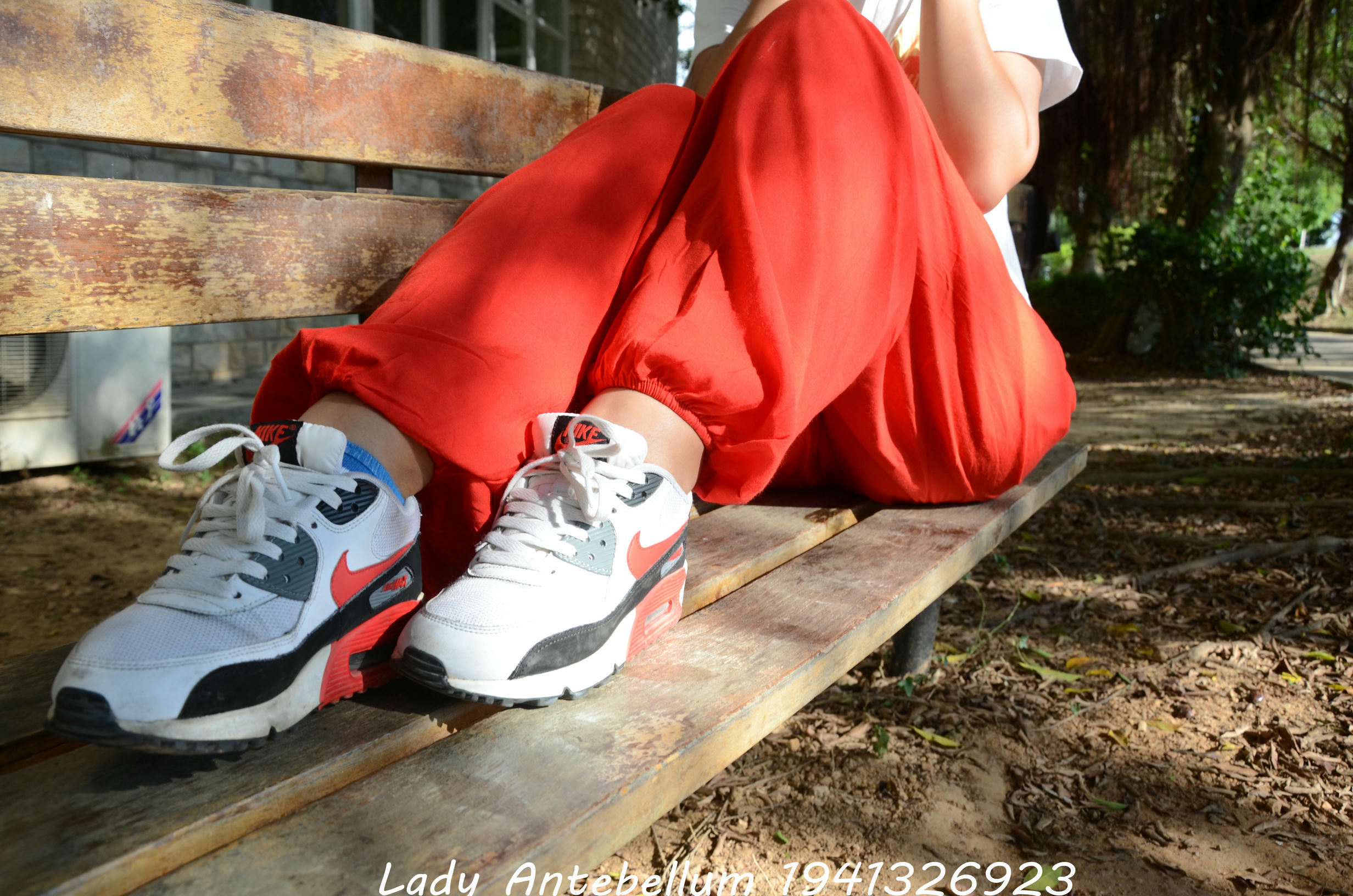 [战前女神] 恋足美腿棉袜女神级摄影套图 117 [92P+190M]_第1集