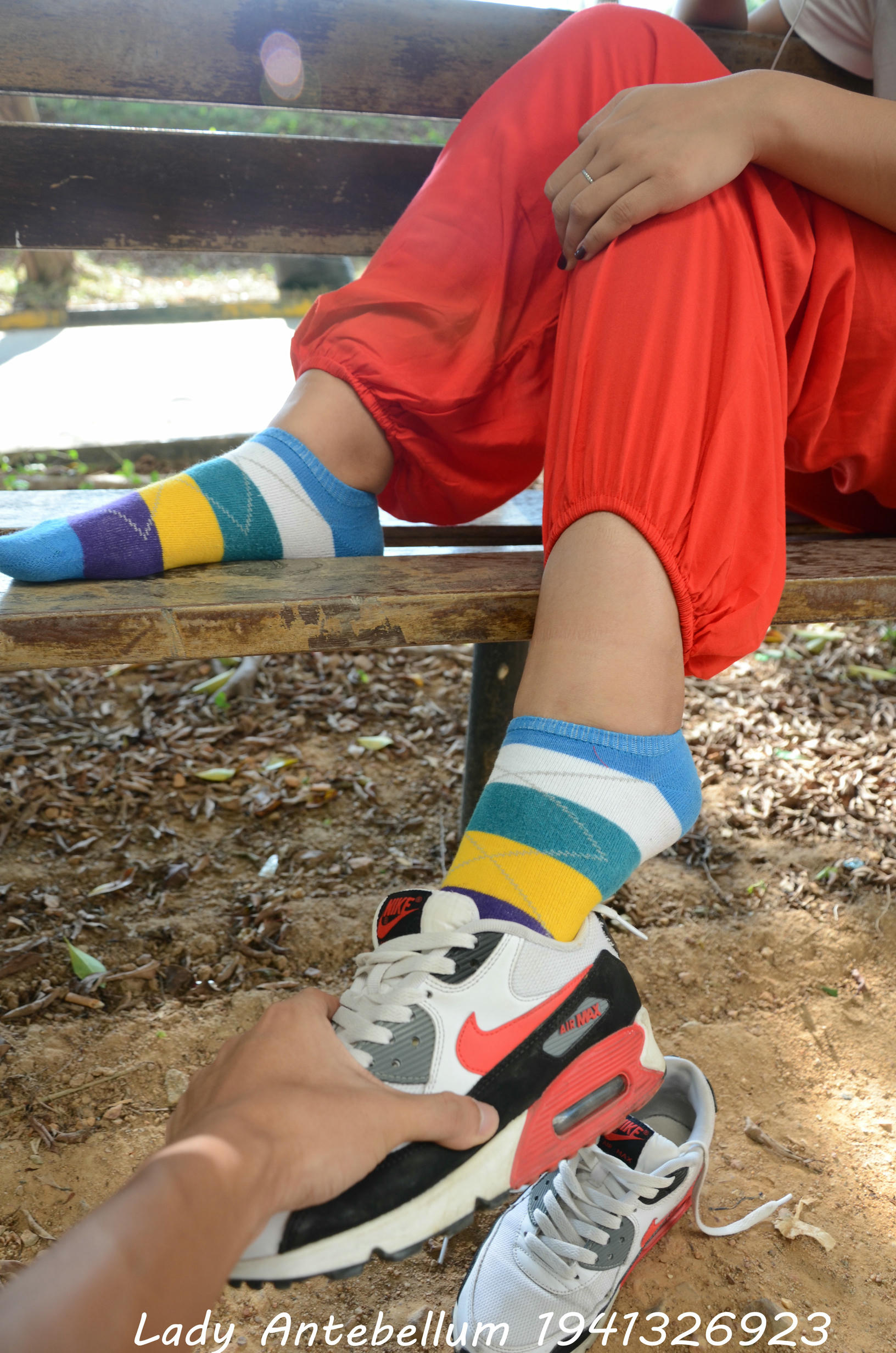 [战前女神] 恋足美腿棉袜女神级摄影套图 117 [92P+190M]_第3集