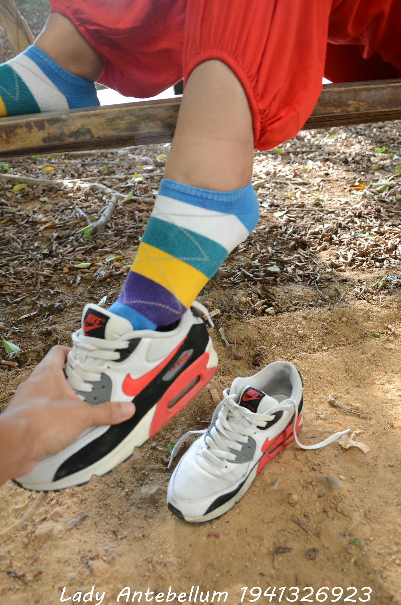 [战前女神] 恋足美腿棉袜女神级摄影套图 117 [92P+190M]_第3集