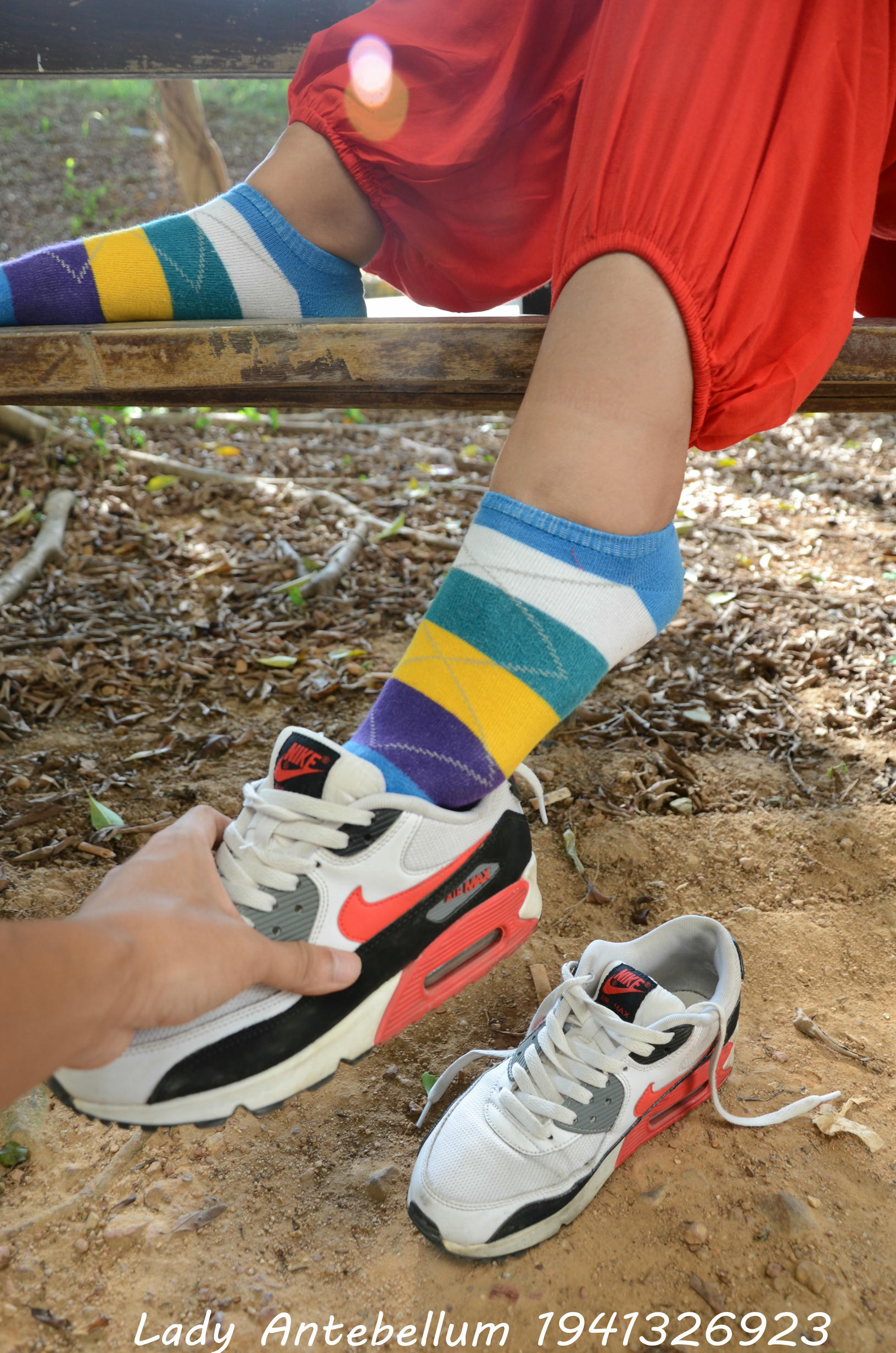 [战前女神] 恋足美腿棉袜女神级摄影套图 117 [92P+190M]_第3集