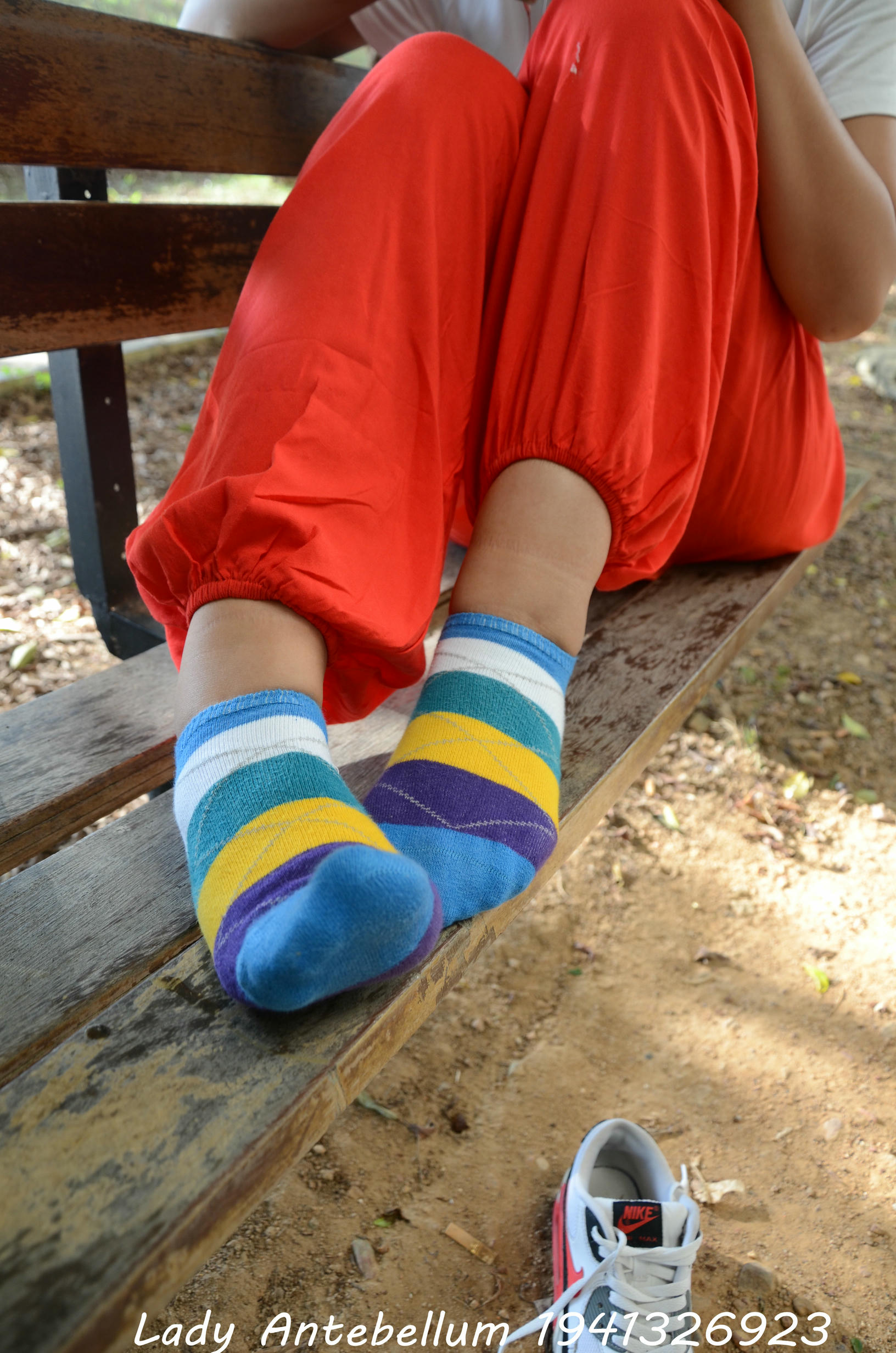 [战前女神] 恋足美腿棉袜女神级摄影套图 117 [92P+190M]_第4集