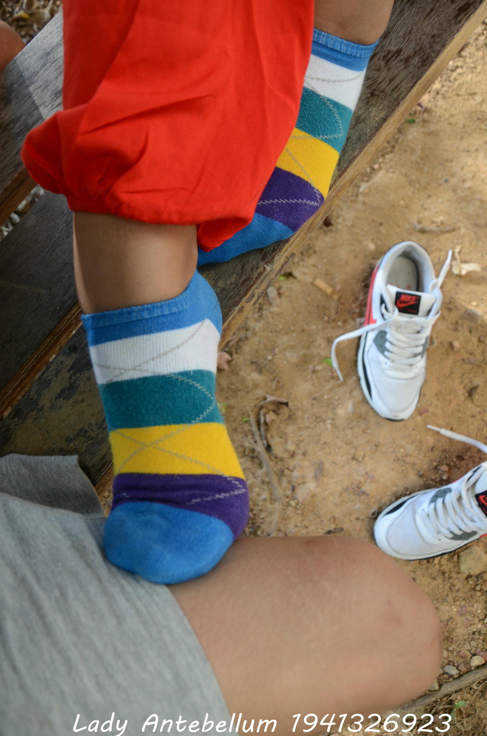 [战前女神] 恋足美腿棉袜女神级摄影套图 117 [92P+190M]_第4集