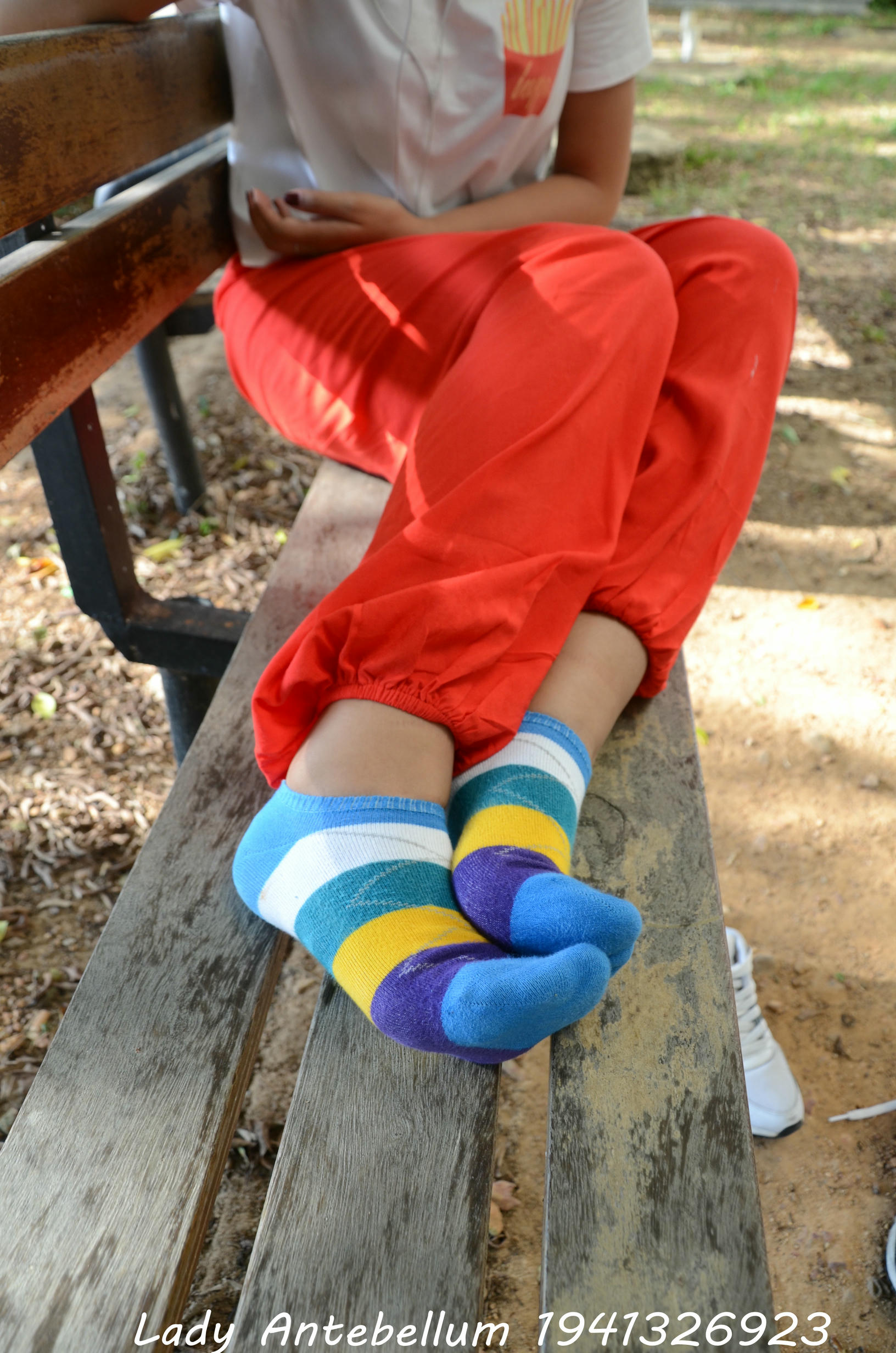 [战前女神] 恋足美腿棉袜女神级摄影套图 117 [92P+190M]_第4集