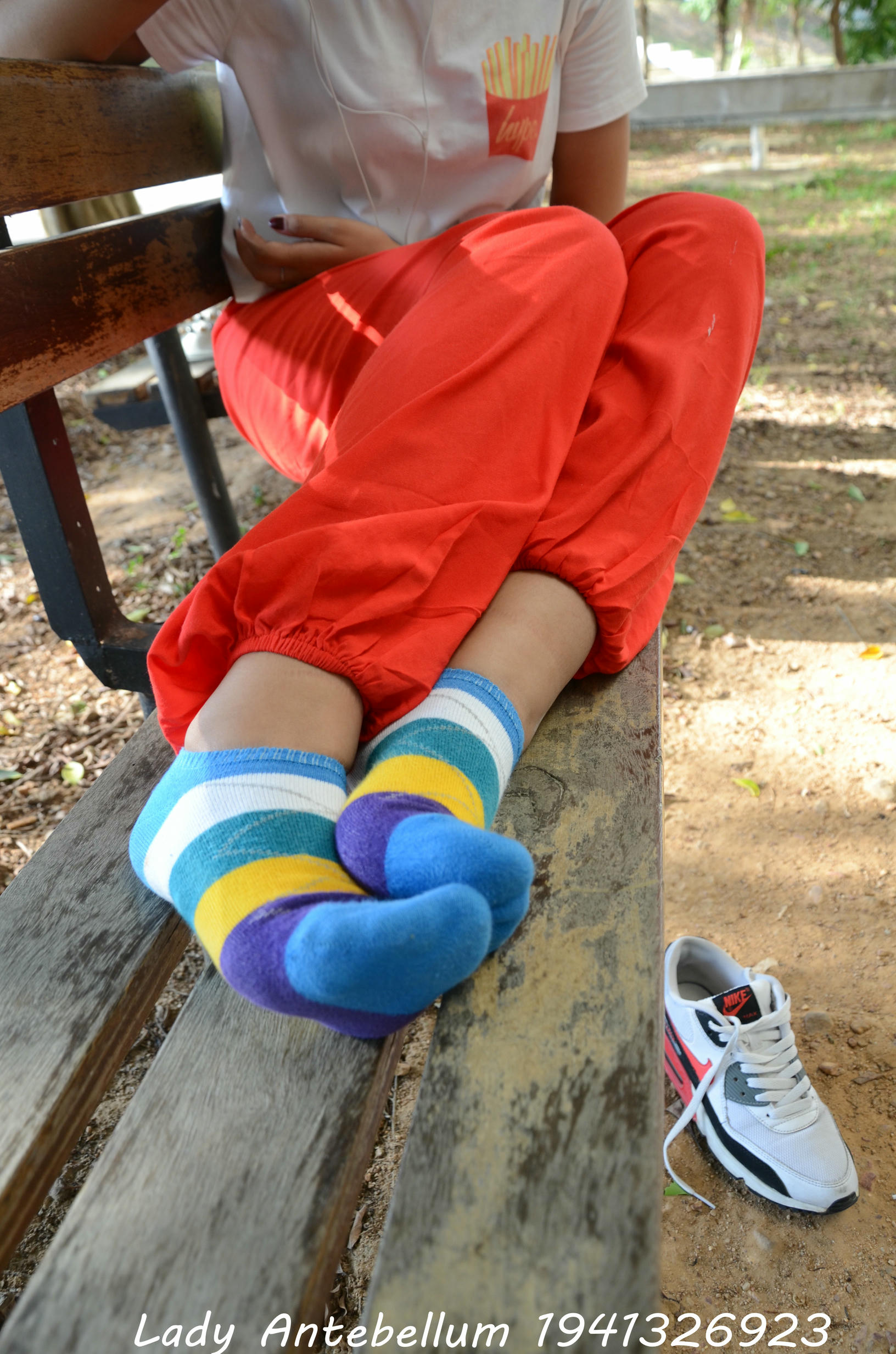 [战前女神] 恋足美腿棉袜女神级摄影套图 117 [92P+190M]_第4集