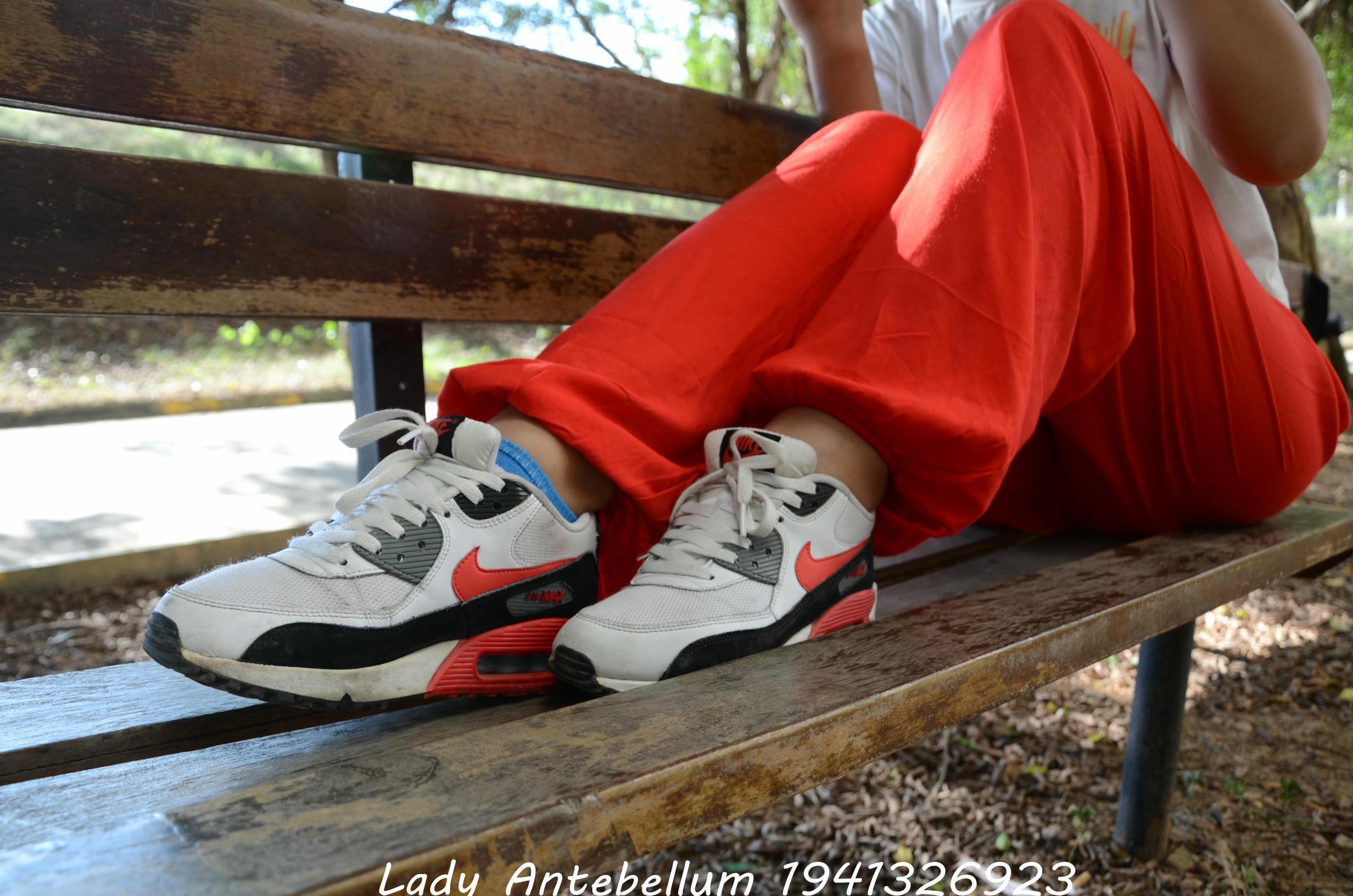 [战前女神] 恋足美腿棉袜女神级摄影套图 117 [92P+190M]_第1集