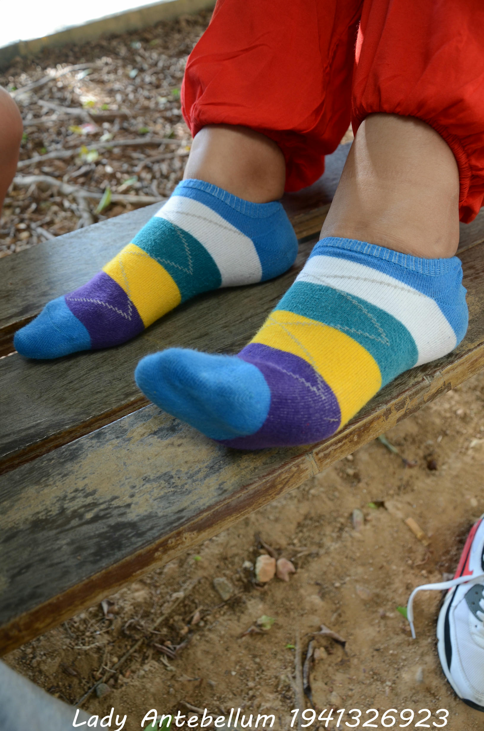 [战前女神] 恋足美腿棉袜女神级摄影套图 117 [92P+190M]_第4集