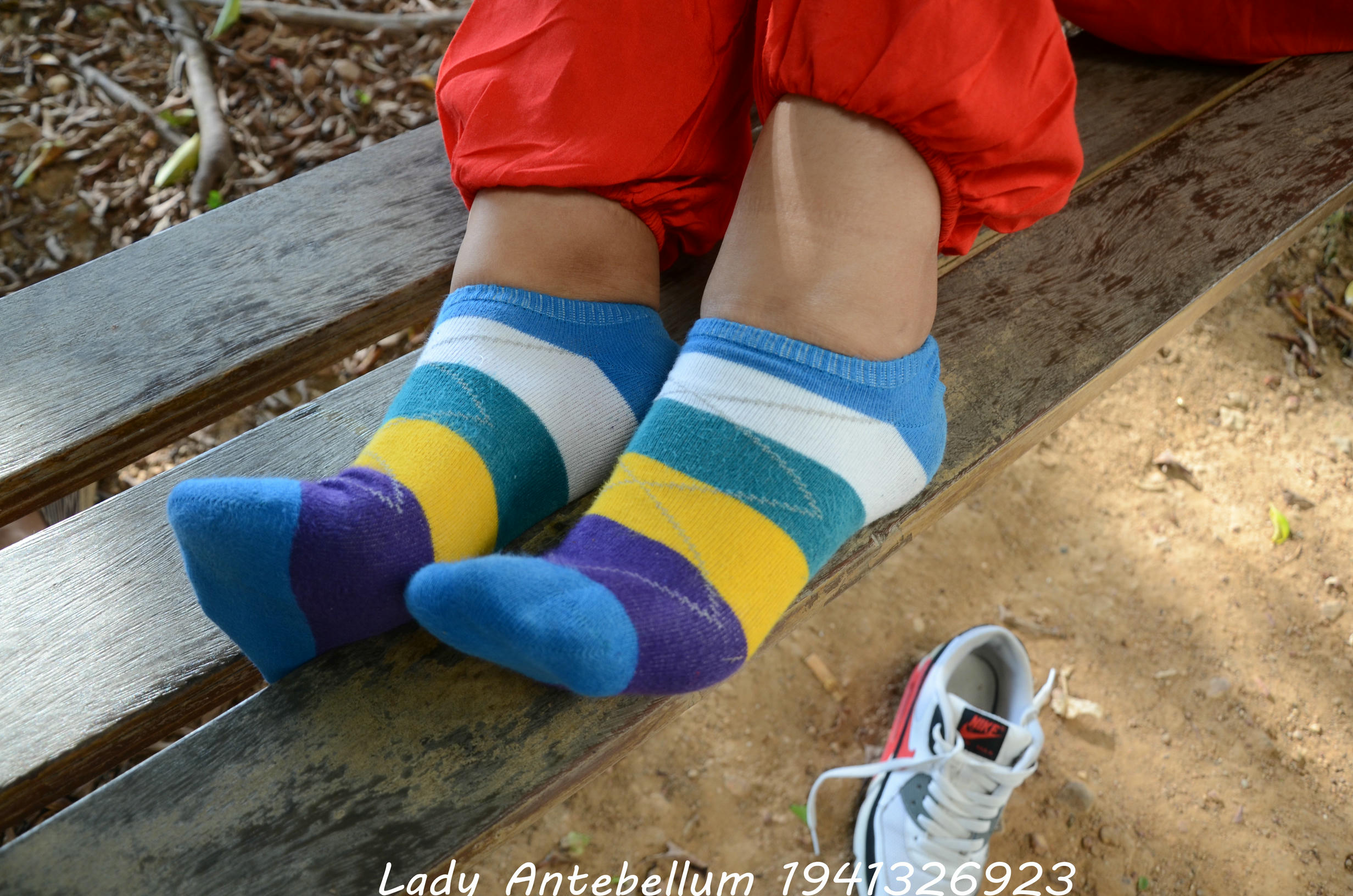 [战前女神] 恋足美腿棉袜女神级摄影套图 117 [92P+190M]_第5集