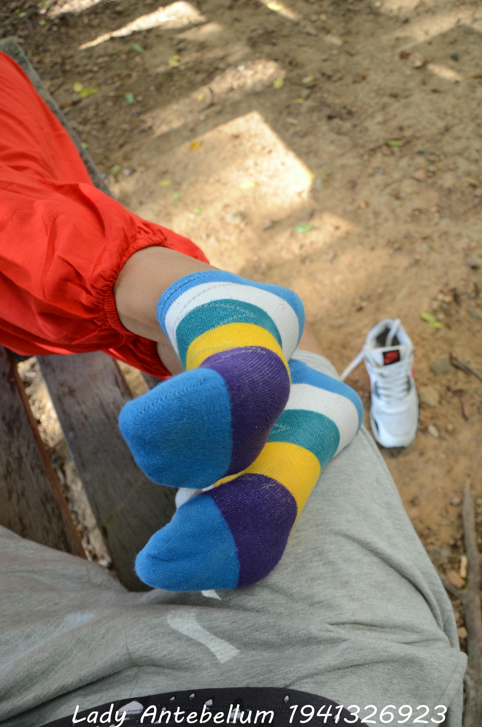 [战前女神] 恋足美腿棉袜女神级摄影套图 117 [92P+190M]_第5集