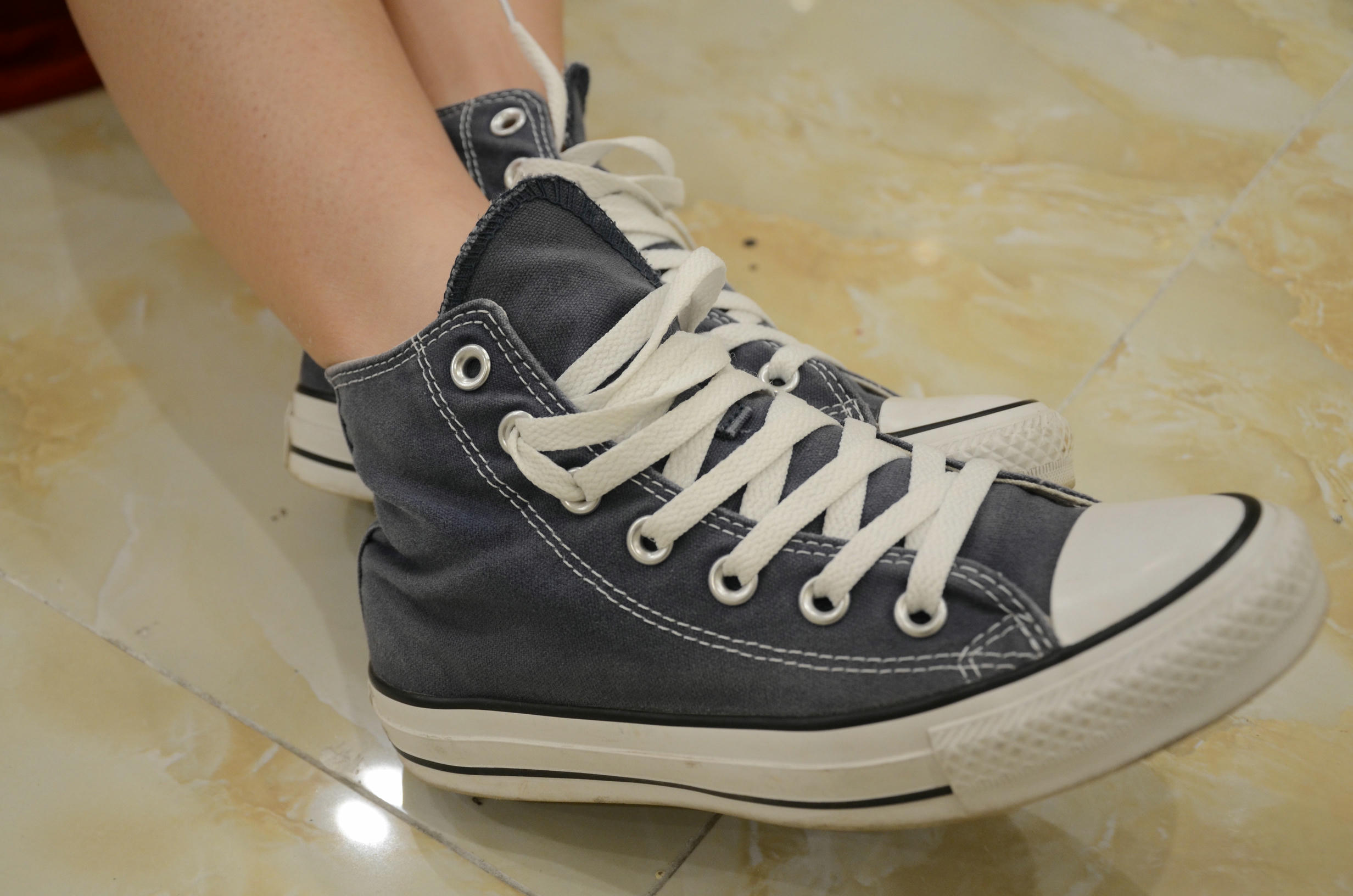 [战前女神] 恋足美腿棉袜女神级摄影套图 118 [103P+153M]_第1集