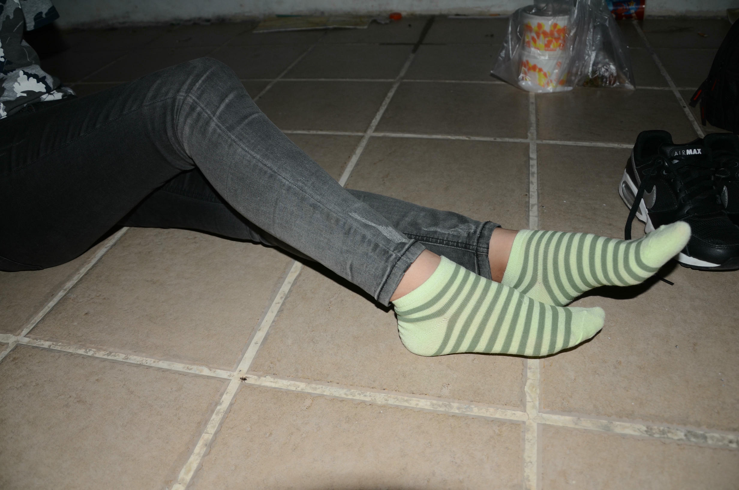 [战前女神] 恋足美腿棉袜女神级摄影套图 119 [87P+100M]_第3集