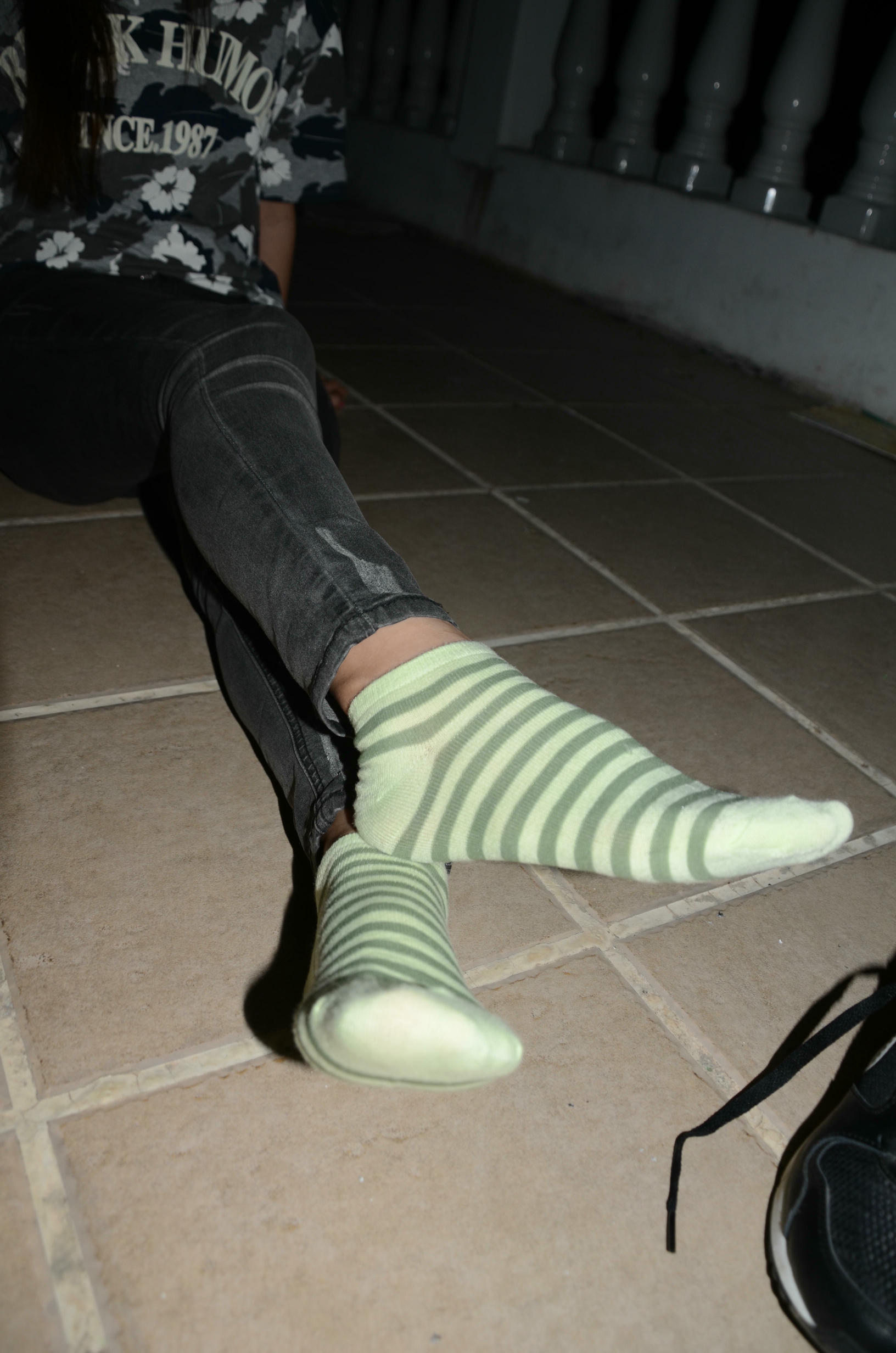 [战前女神] 恋足美腿棉袜女神级摄影套图 119 [87P+100M]_第3集