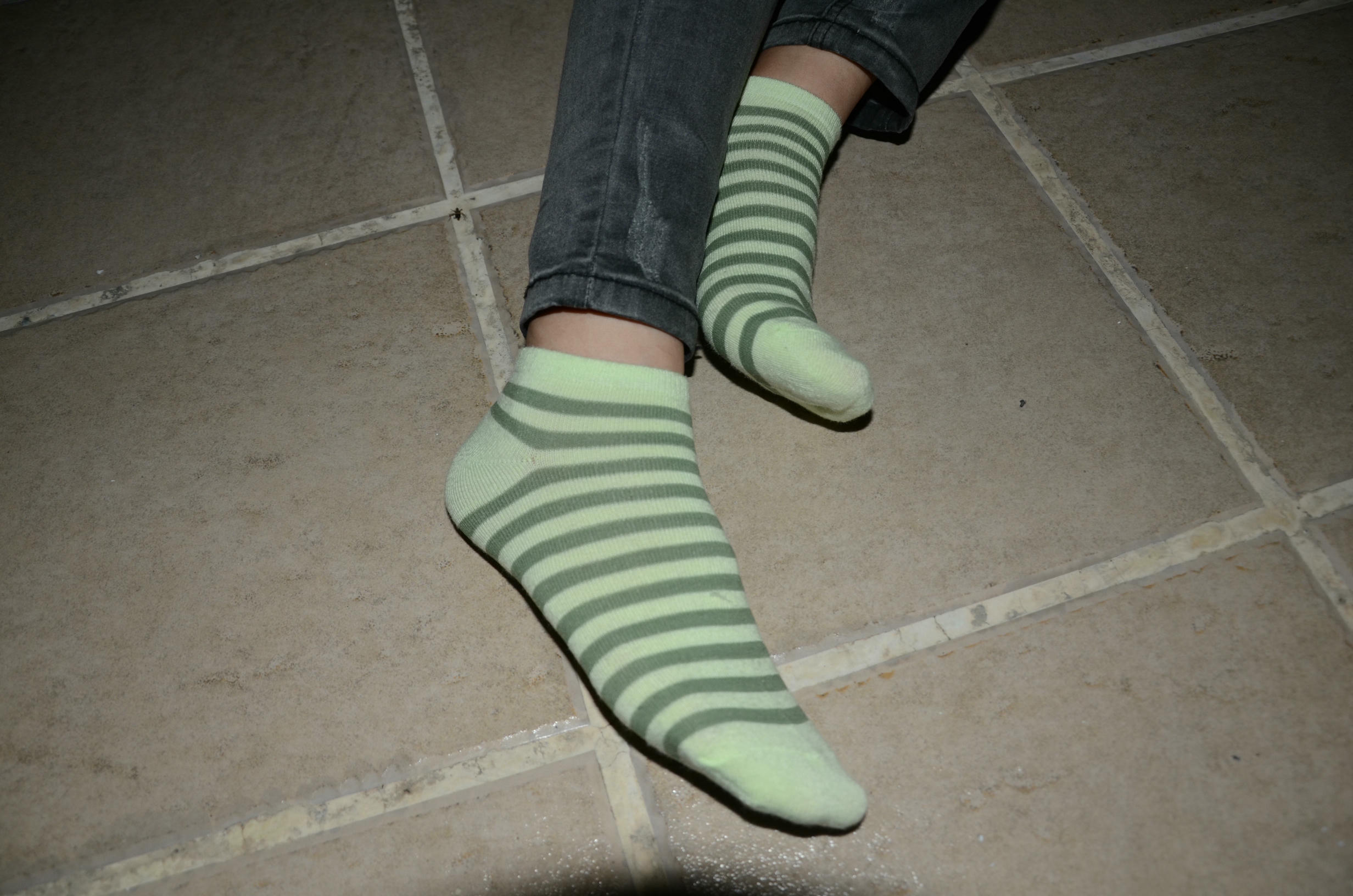 [战前女神] 恋足美腿棉袜女神级摄影套图 119 [87P+100M]_第4集