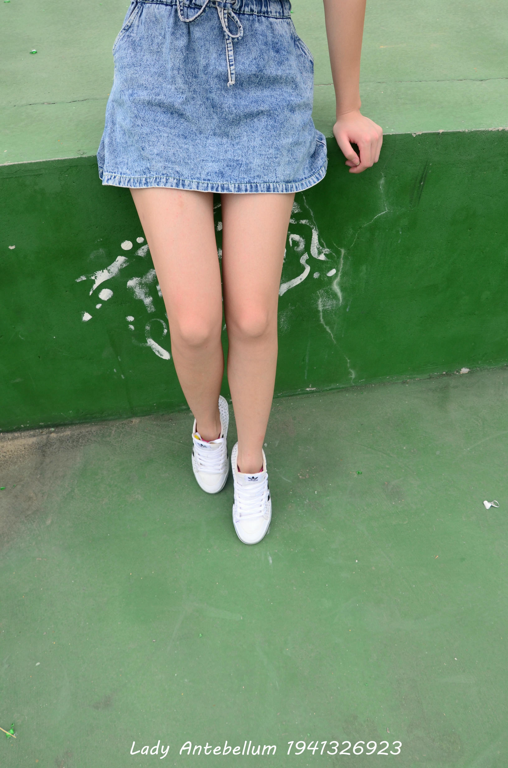 [战前女神] 恋足美腿棉袜女神级摄影套图 012 [55P-91MB]_第2集