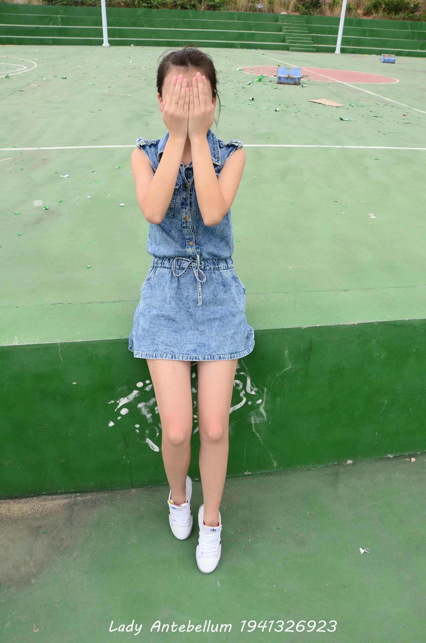 [战前女神] 恋足美腿棉袜女神级摄影套图 012 [55P-91MB]_第2集