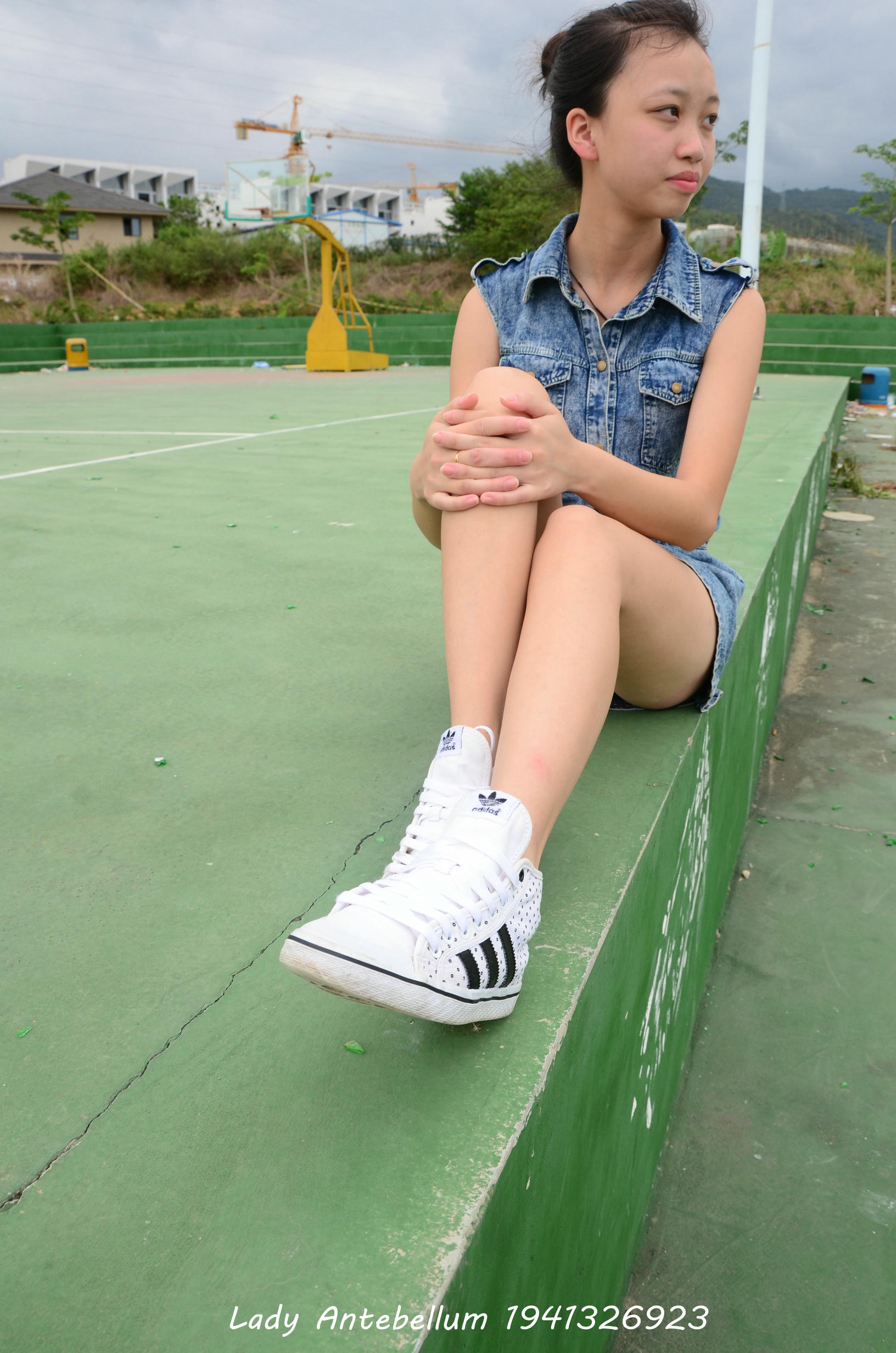 [战前女神] 恋足美腿棉袜女神级摄影套图 012 [55P-91MB]_第2集