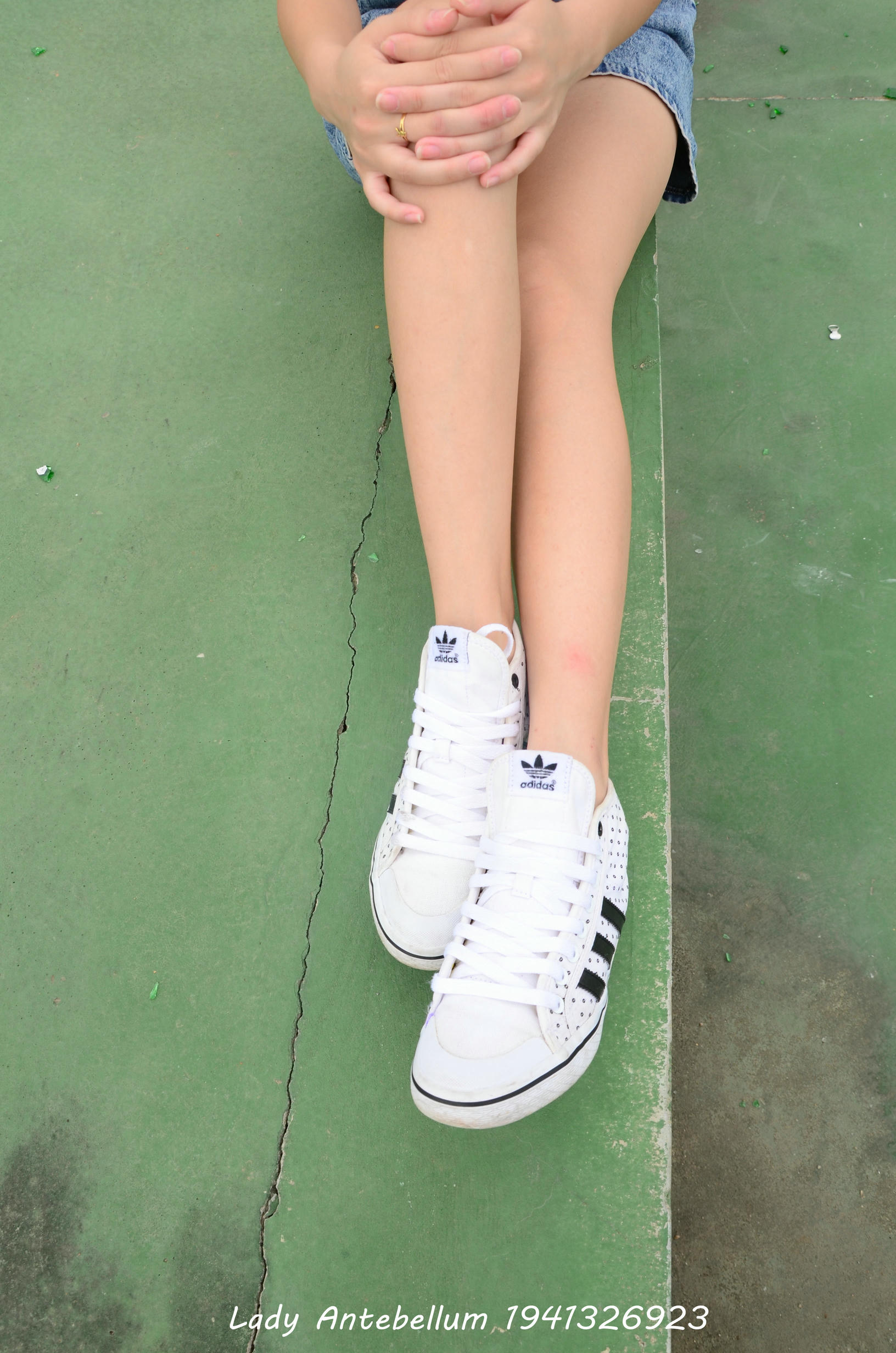 [战前女神] 恋足美腿棉袜女神级摄影套图 012 [55P-91MB]_第3集