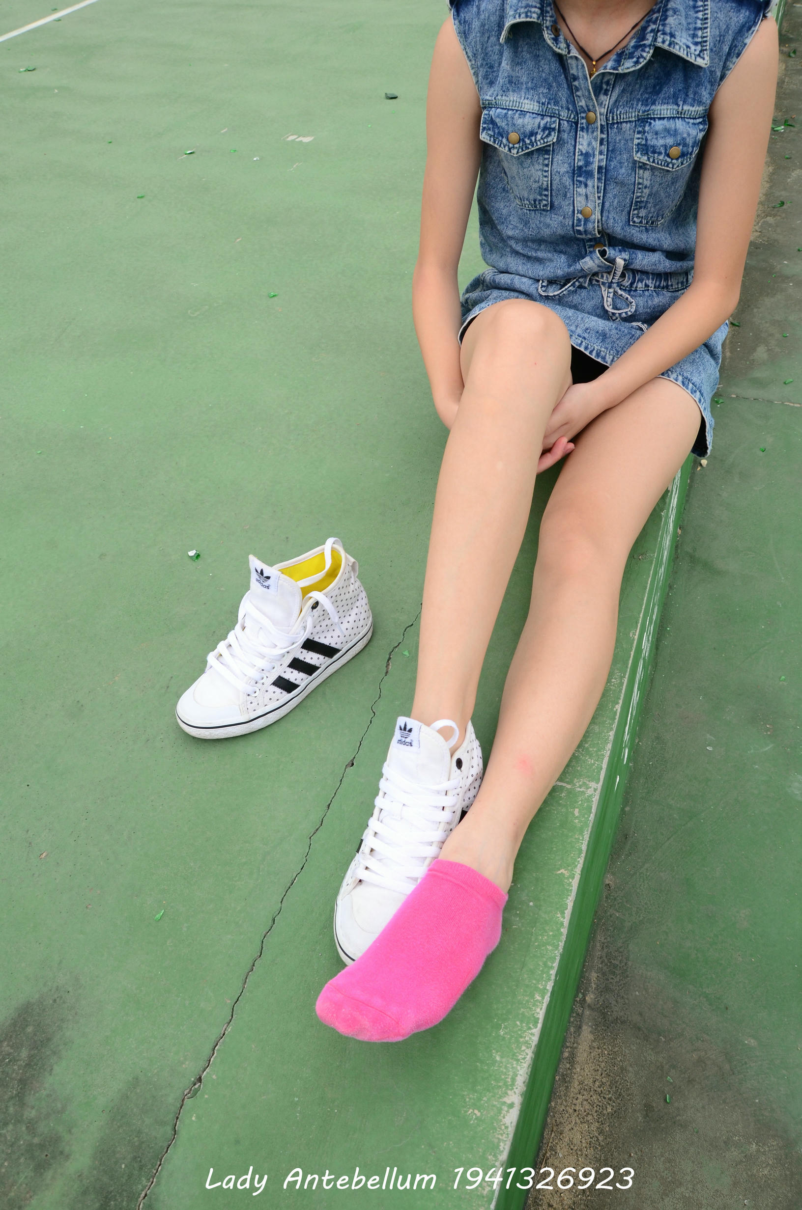 [战前女神] 恋足美腿棉袜女神级摄影套图 012 [55P-91MB]_第3集