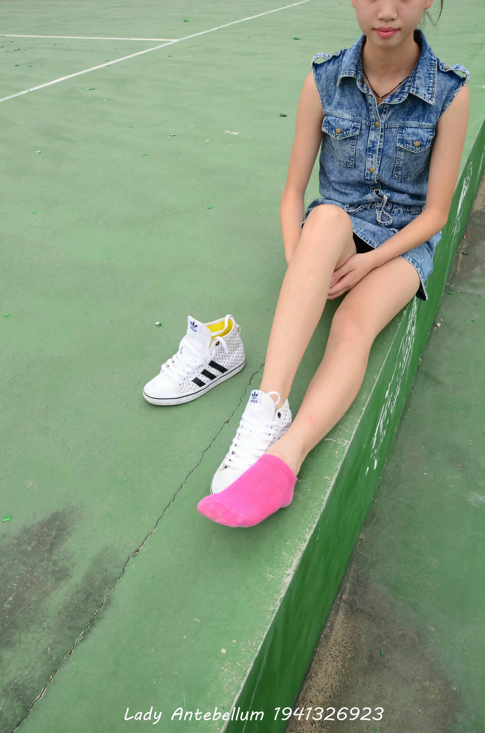 [战前女神] 恋足美腿棉袜女神级摄影套图 012 [55P-91MB]_第3集