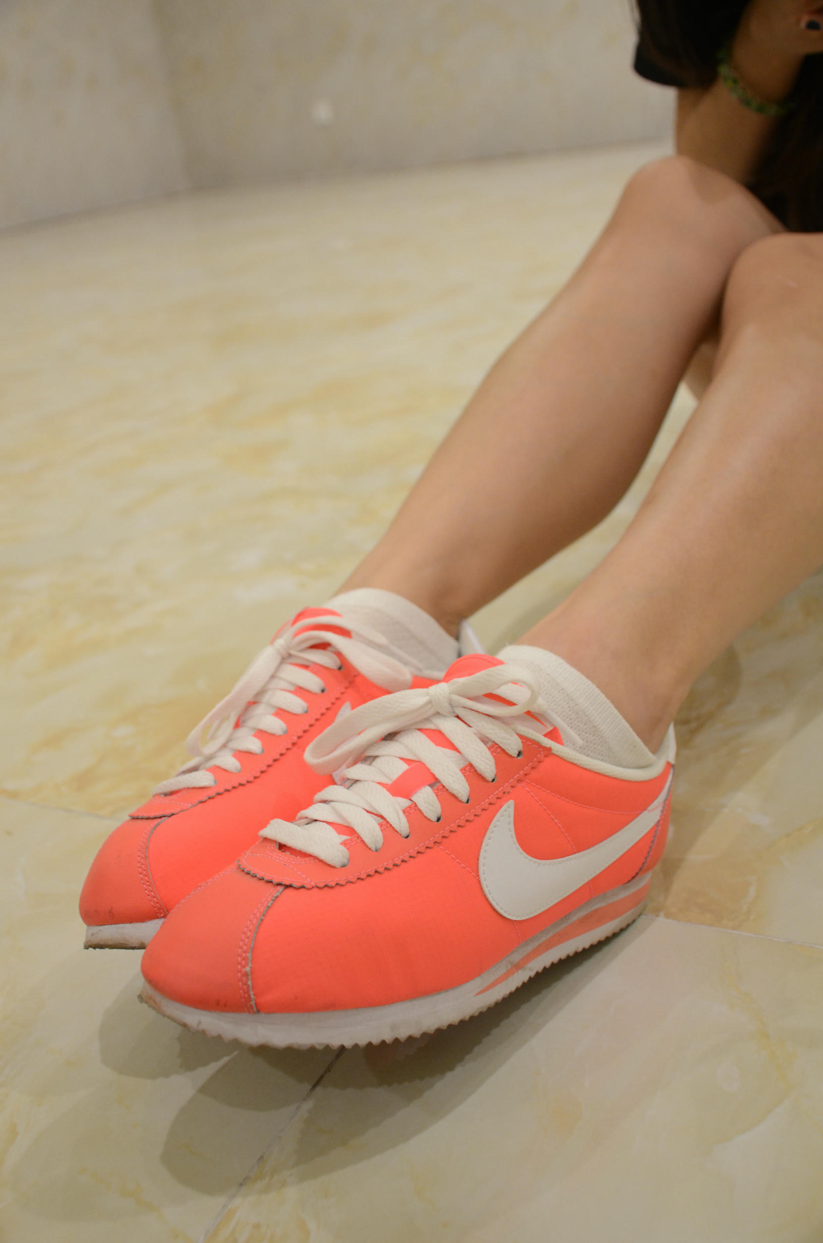 [战前女神] 恋足美腿棉袜女神级摄影套图 121 [133P+248M]_第1集