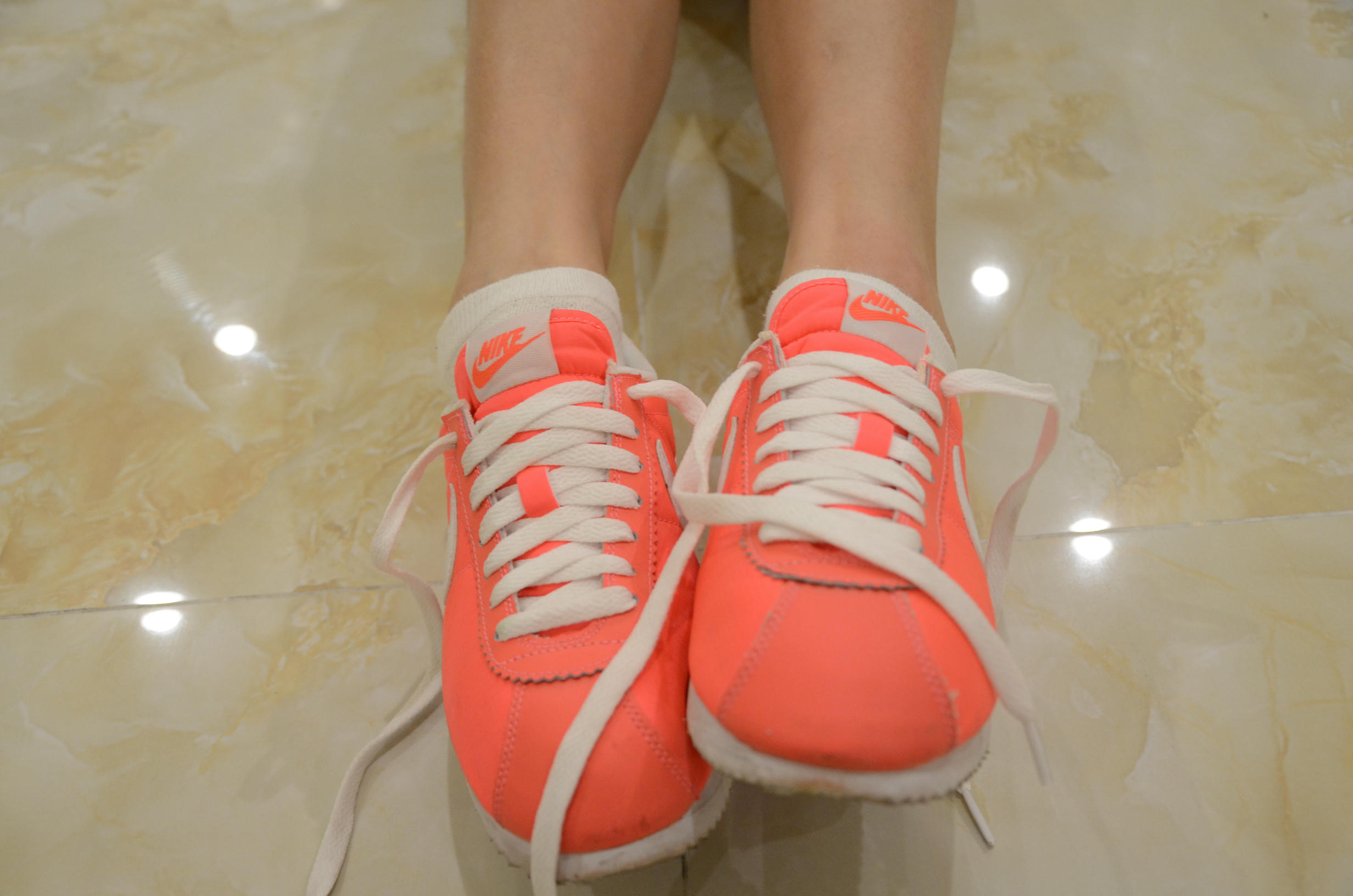 [战前女神] 恋足美腿棉袜女神级摄影套图 121 [133P+248M]_第1集