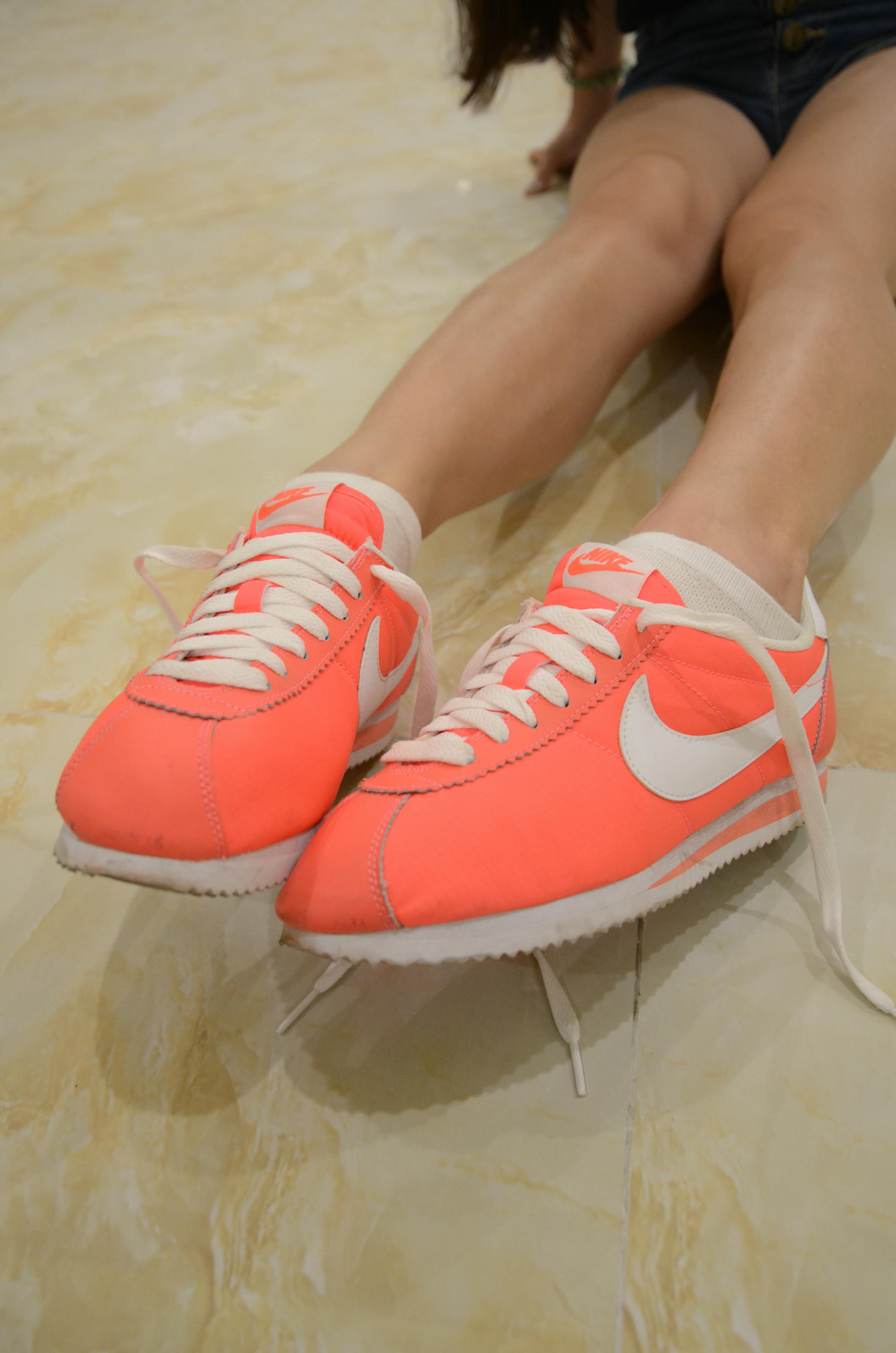 [战前女神] 恋足美腿棉袜女神级摄影套图 121 [133P+248M]_第2集