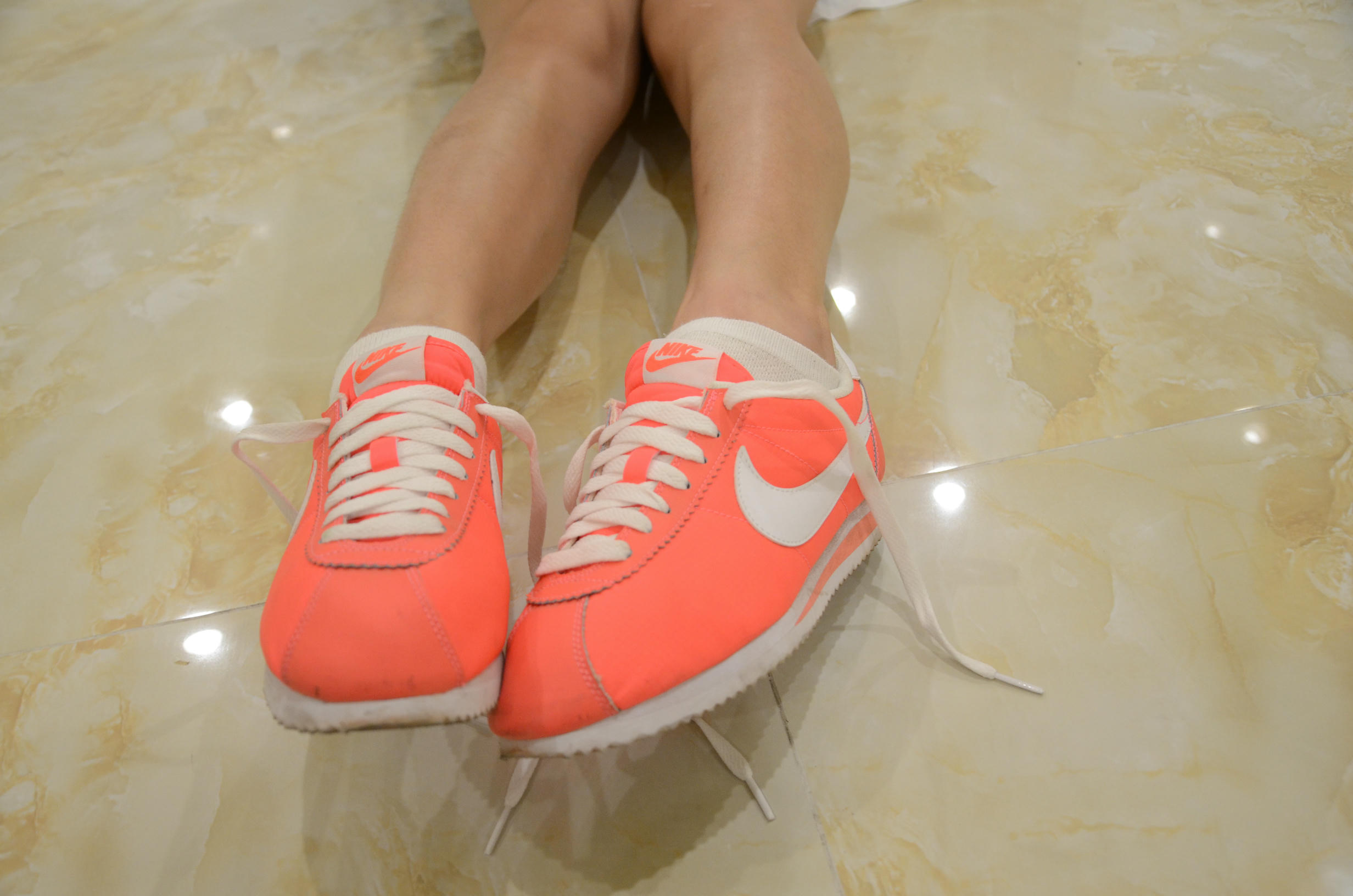 [战前女神] 恋足美腿棉袜女神级摄影套图 121 [133P+248M]_第2集