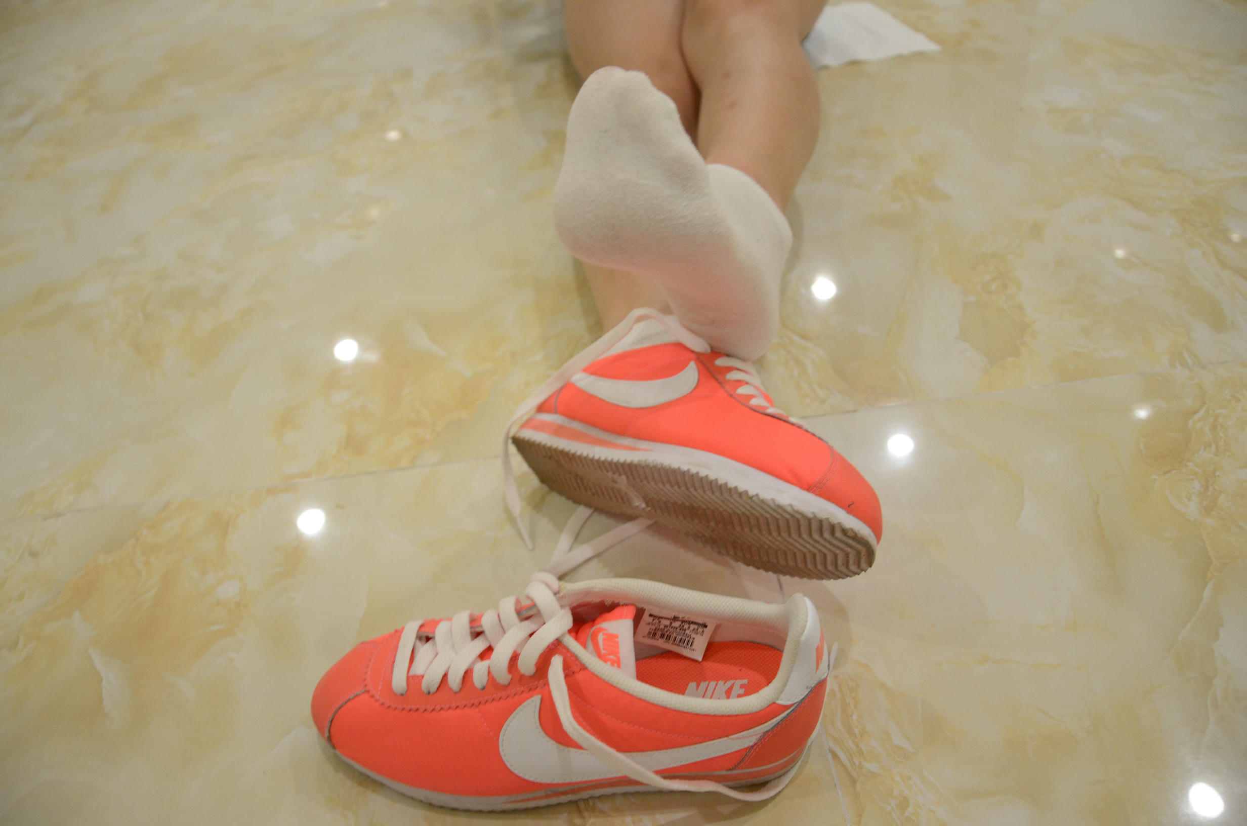 [战前女神] 恋足美腿棉袜女神级摄影套图 121 [133P+248M]_第3集