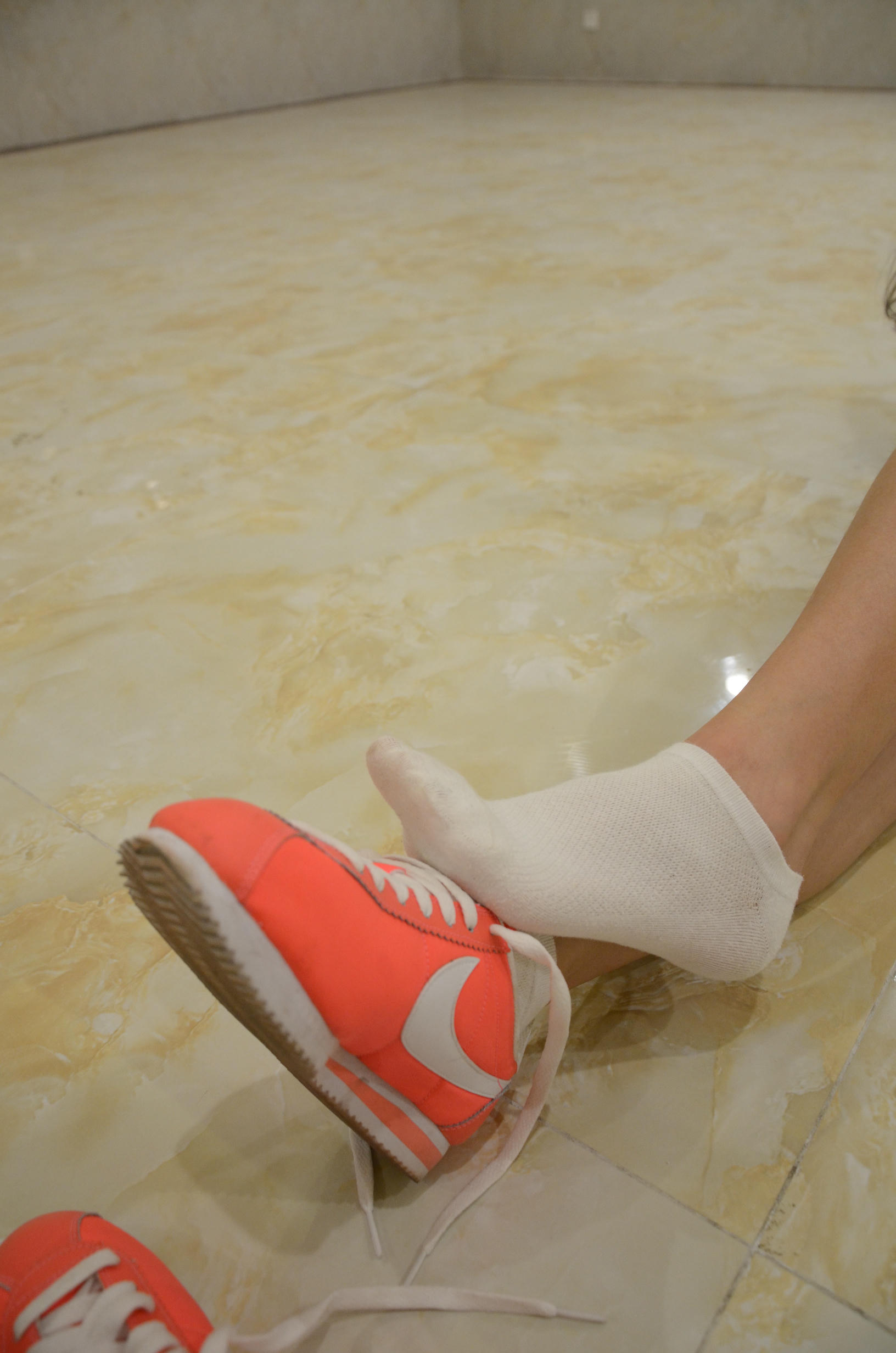 [战前女神] 恋足美腿棉袜女神级摄影套图 121 [133P+248M]_第3集