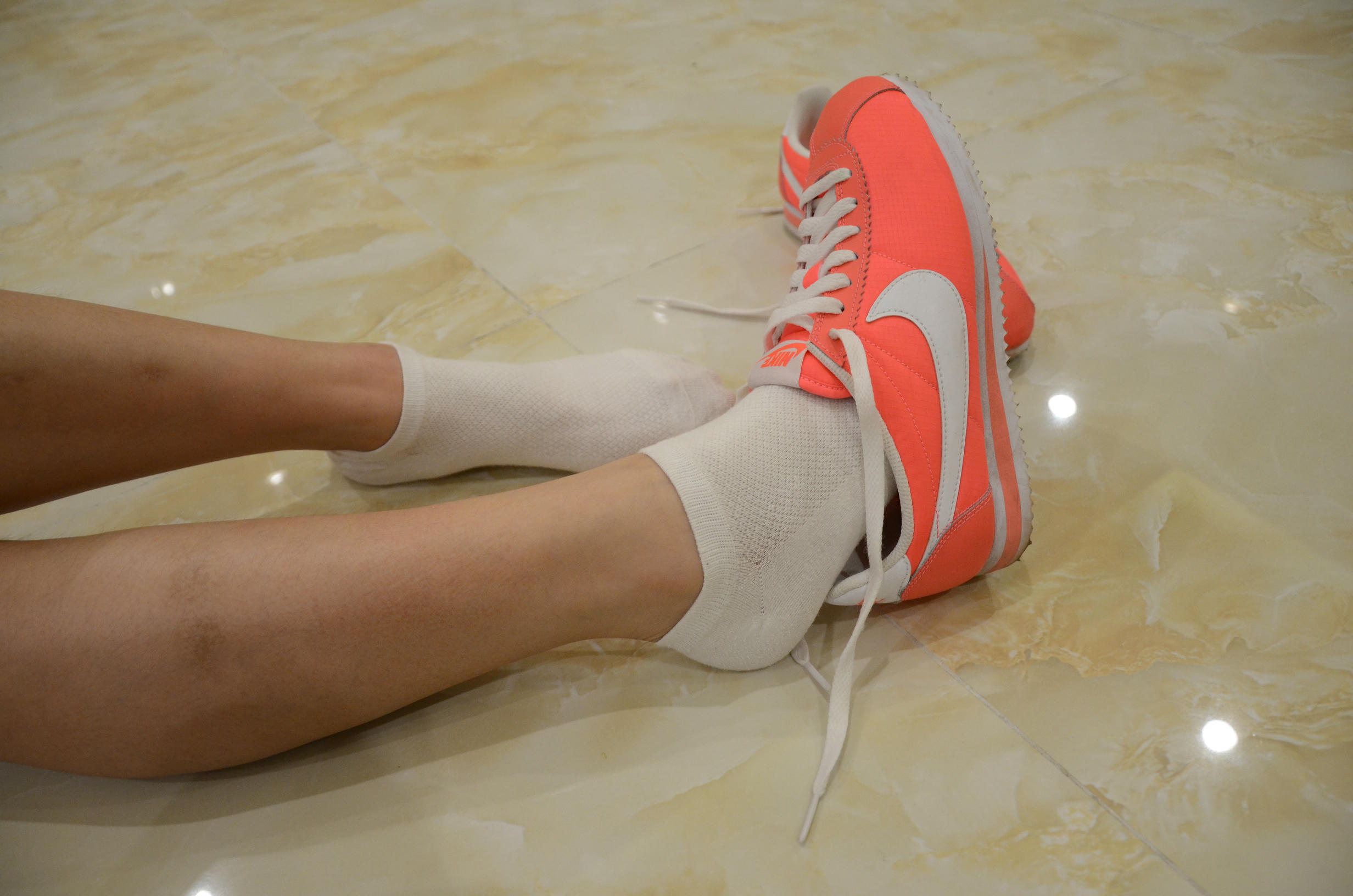 [战前女神] 恋足美腿棉袜女神级摄影套图 121 [133P+248M]_第4集