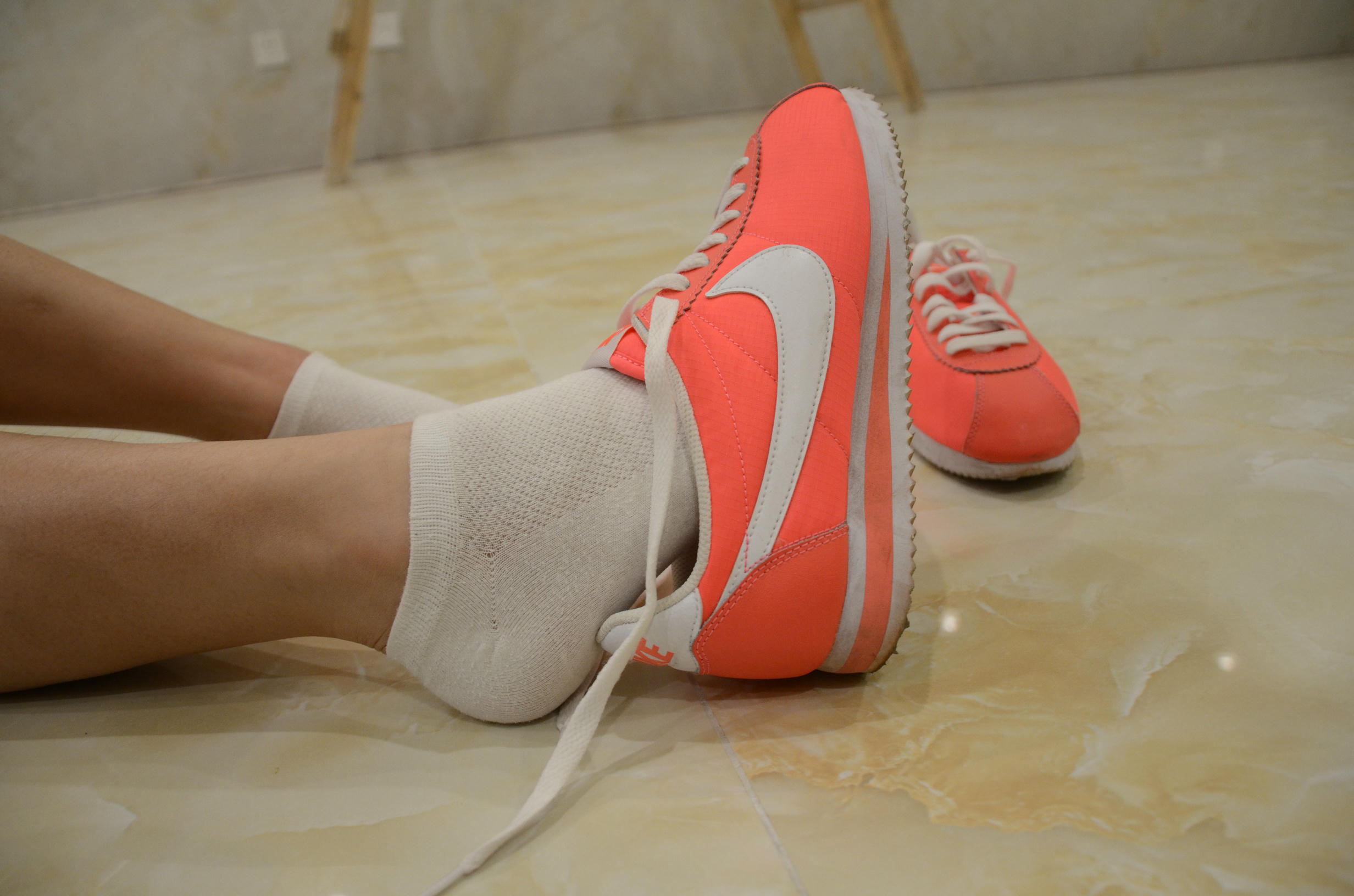 [战前女神] 恋足美腿棉袜女神级摄影套图 121 [133P+248M]_第4集