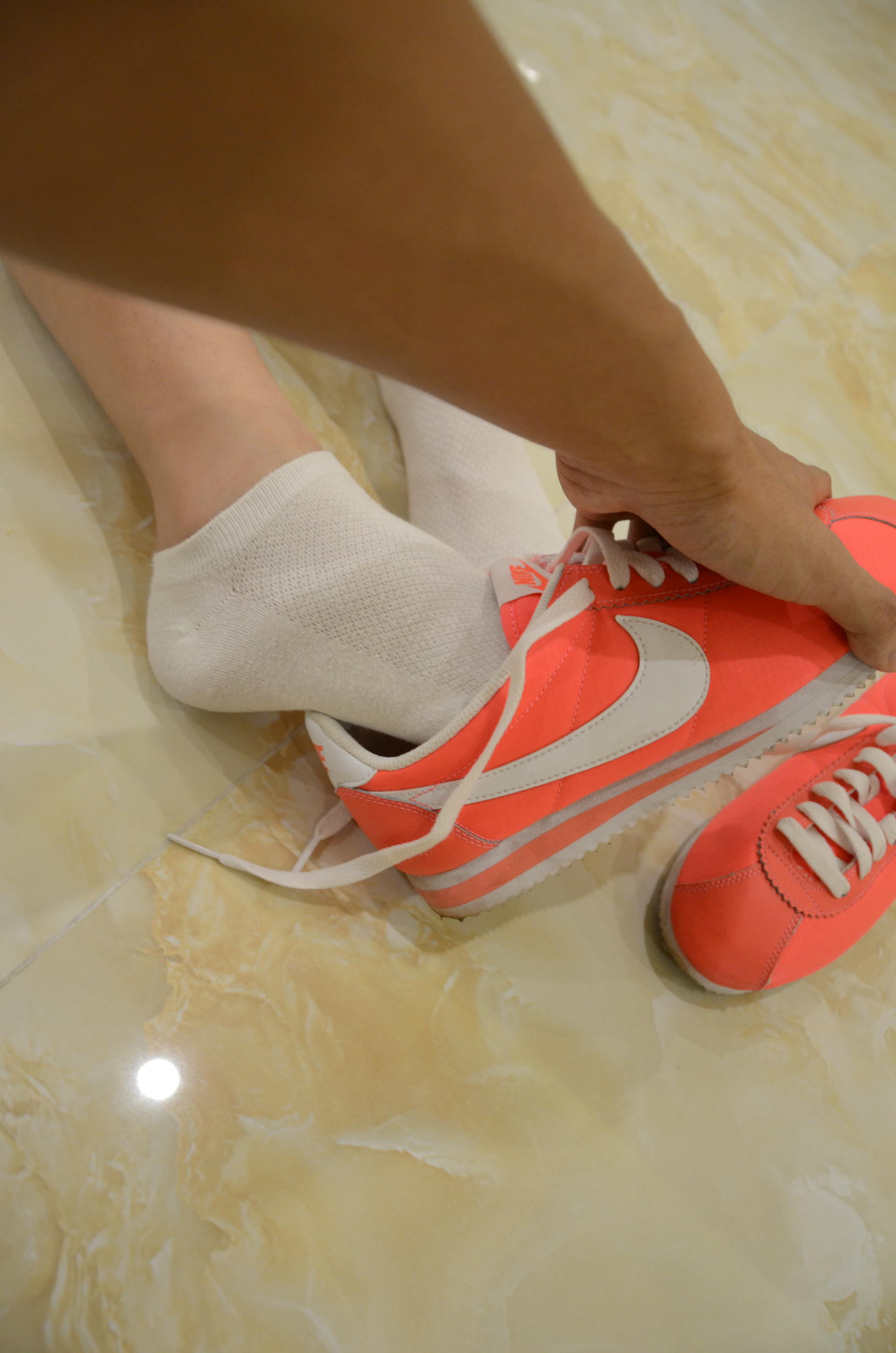 [战前女神] 恋足美腿棉袜女神级摄影套图 121 [133P+248M]_第4集