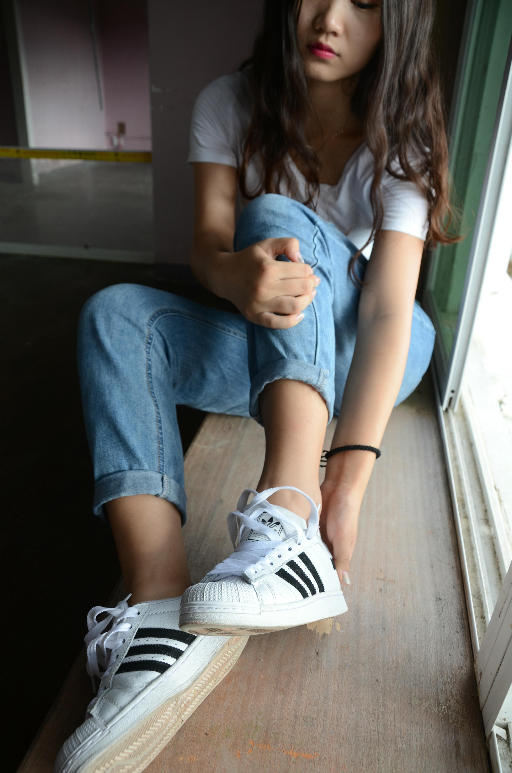 [战前女神] 恋足美腿棉袜女神级摄影套图 123 [102P+190M]_第1集