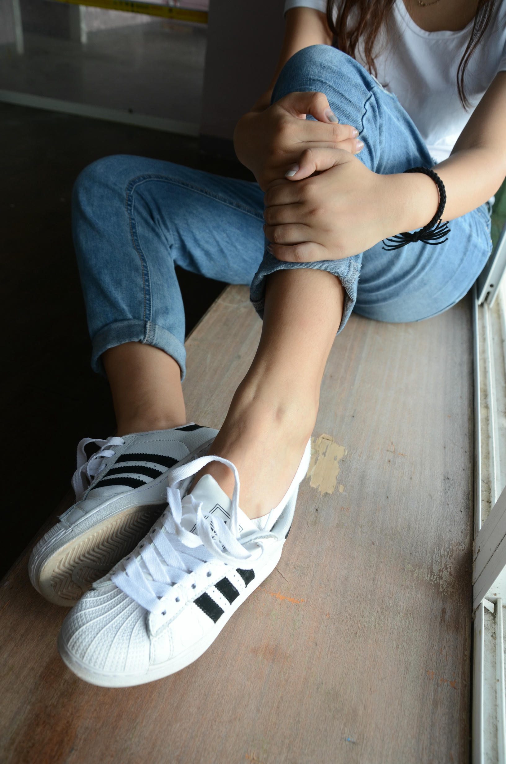 [战前女神] 恋足美腿棉袜女神级摄影套图 123 [102P+190M]_第1集