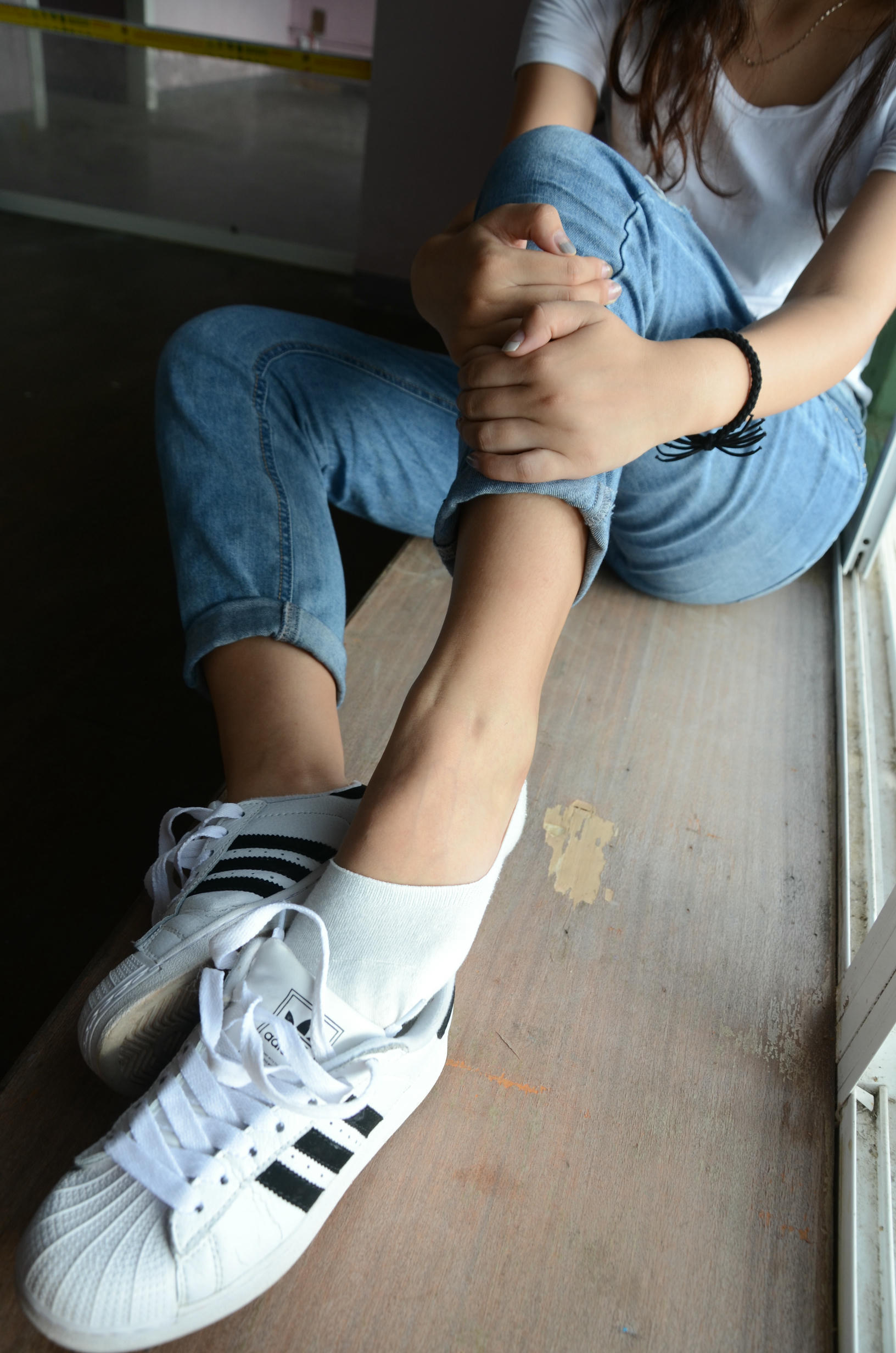 [战前女神] 恋足美腿棉袜女神级摄影套图 123 [102P+190M]_第1集