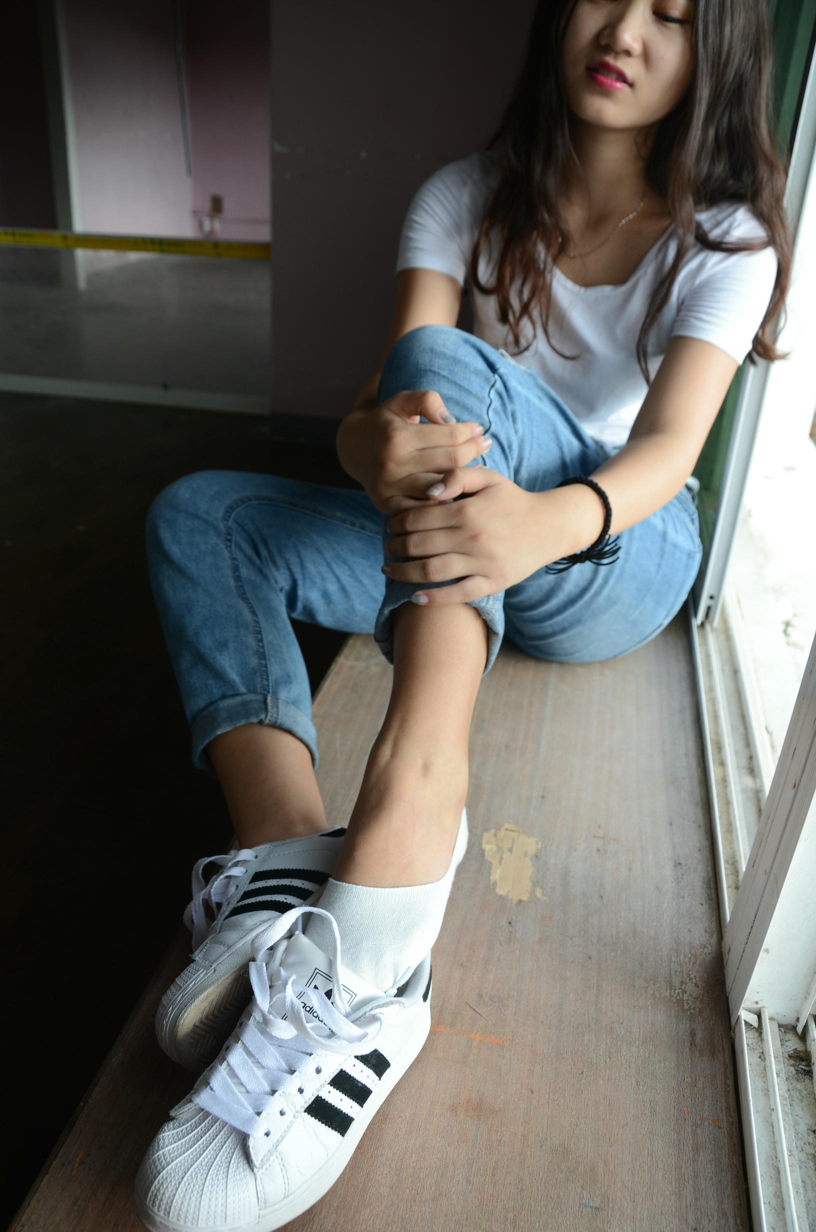 [战前女神] 恋足美腿棉袜女神级摄影套图 123 [102P+190M]_第2集