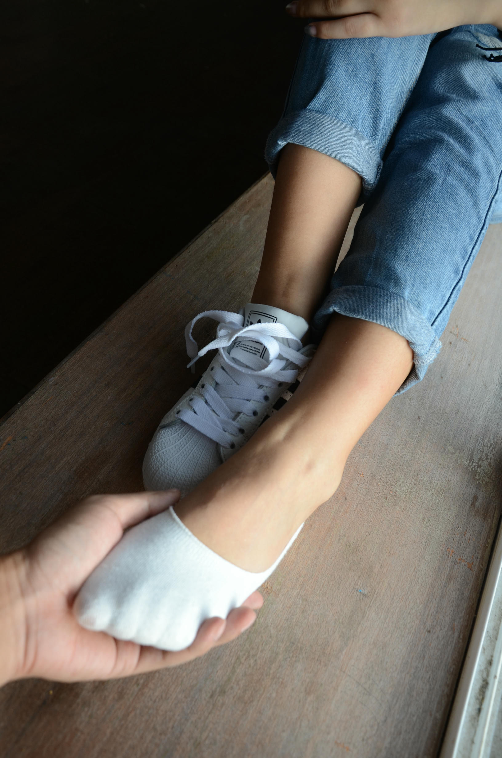 [战前女神] 恋足美腿棉袜女神级摄影套图 123 [102P+190M]_第2集