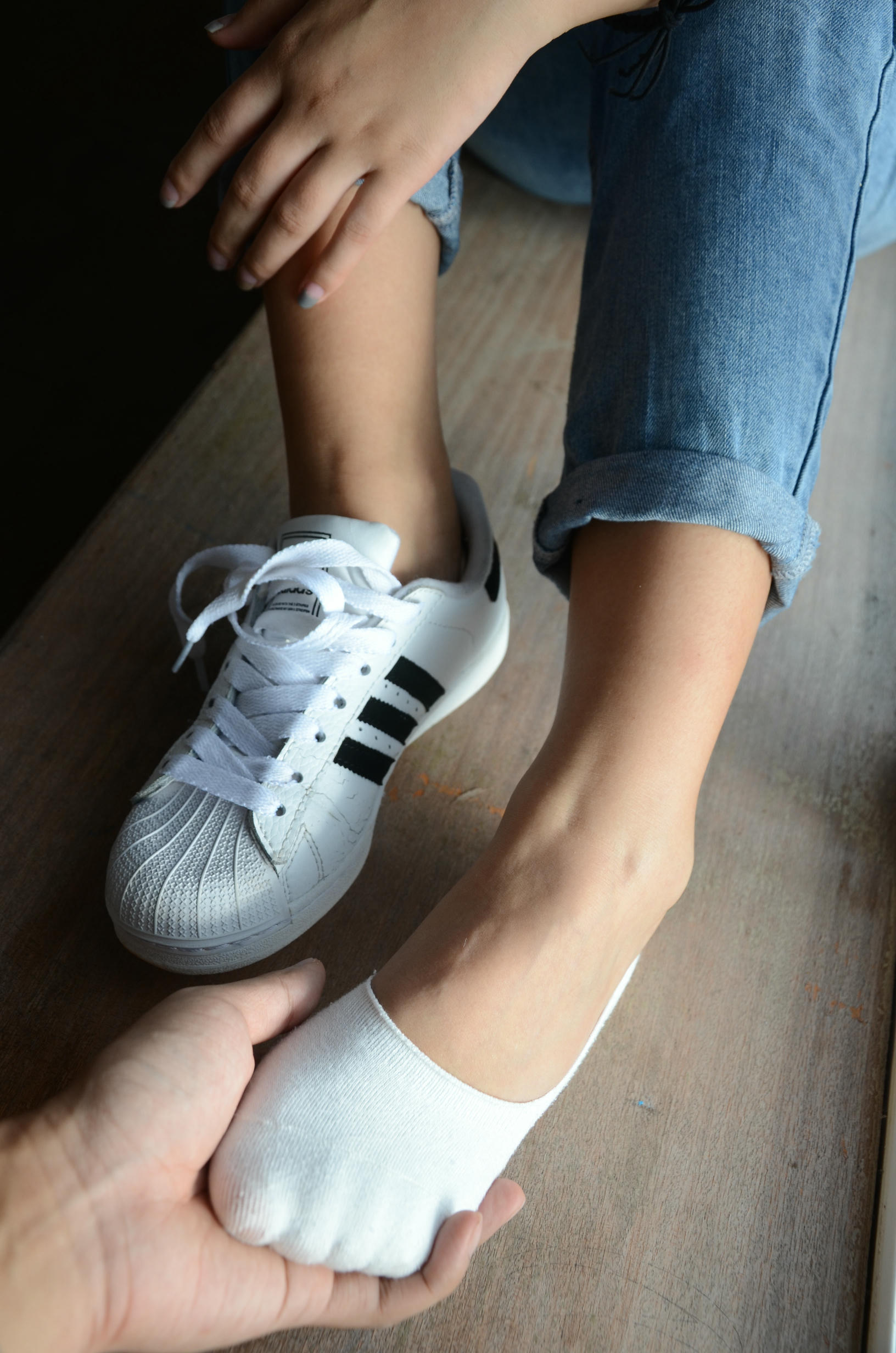 [战前女神] 恋足美腿棉袜女神级摄影套图 123 [102P+190M]_第2集