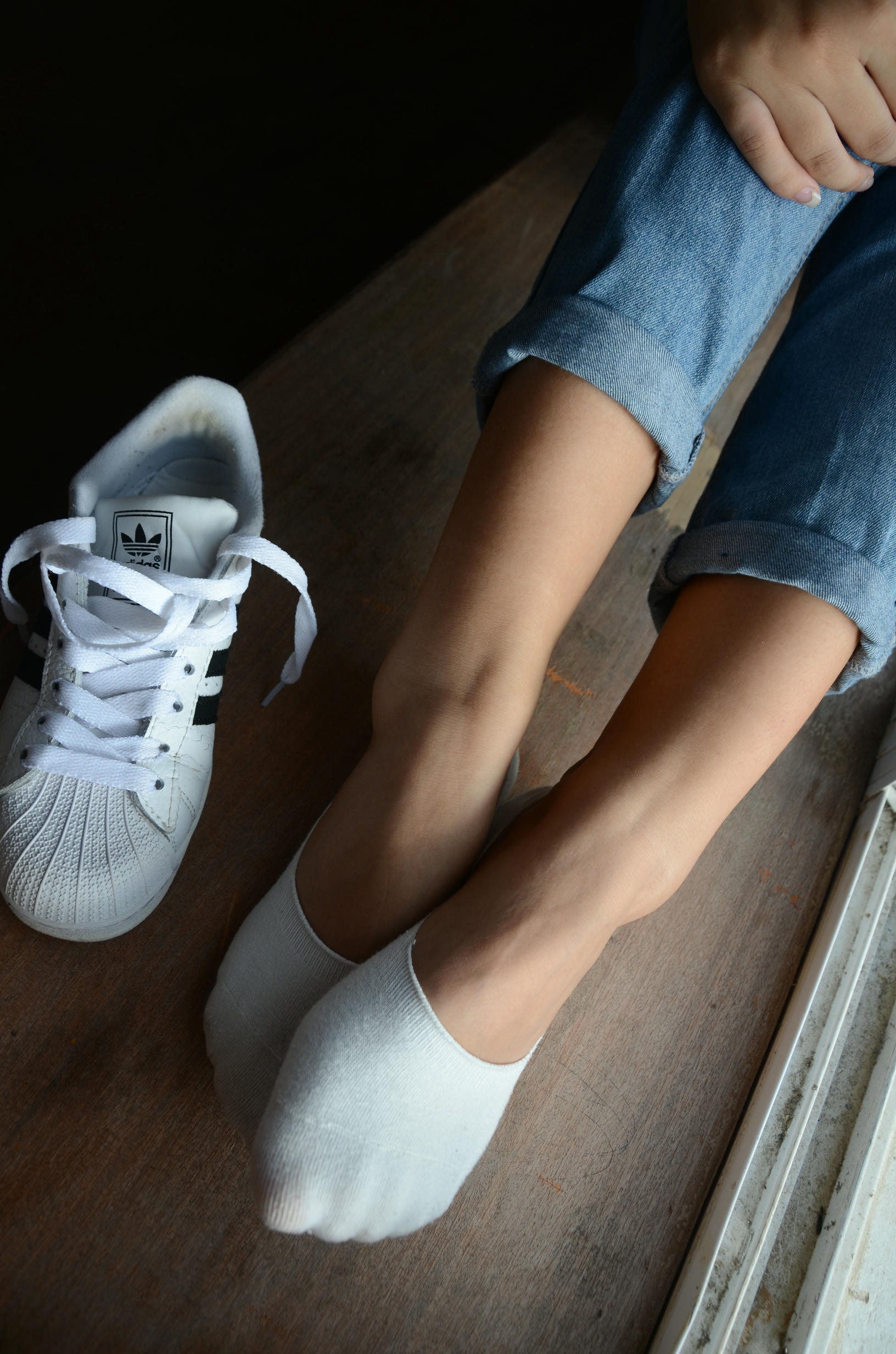 [战前女神] 恋足美腿棉袜女神级摄影套图 123 [102P+190M]_第2集