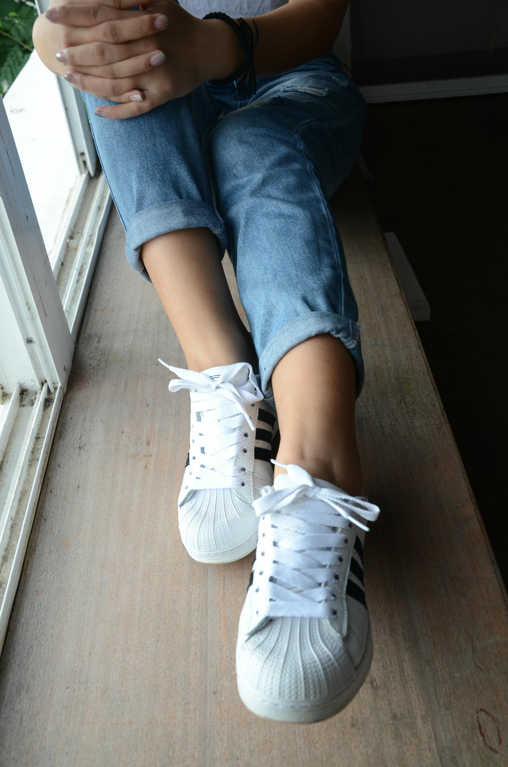 [战前女神] 恋足美腿棉袜女神级摄影套图 123 [102P+190M]_第1集