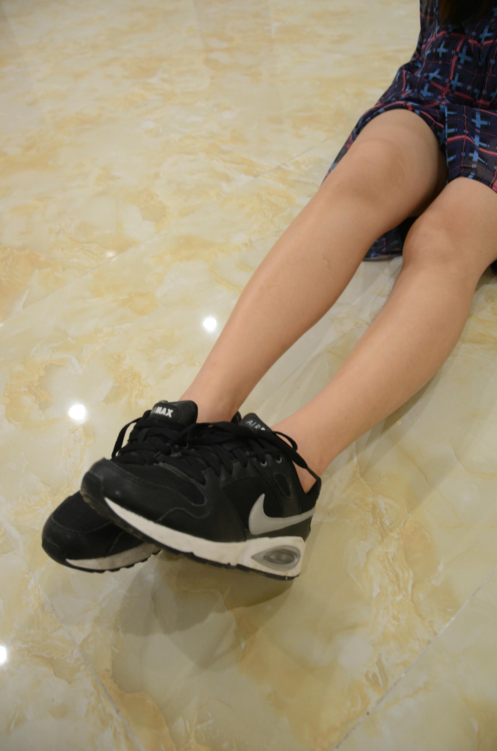 [战前女神] 恋足美腿棉袜女神级摄影套图 124 [133P+264M]_第1集