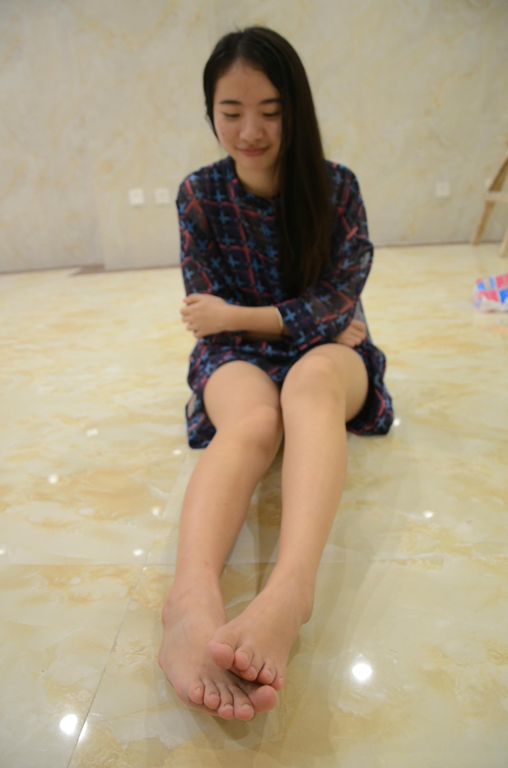 [战前女神] 恋足美腿棉袜女神级摄影套图 124 [133P+264M]_第7集