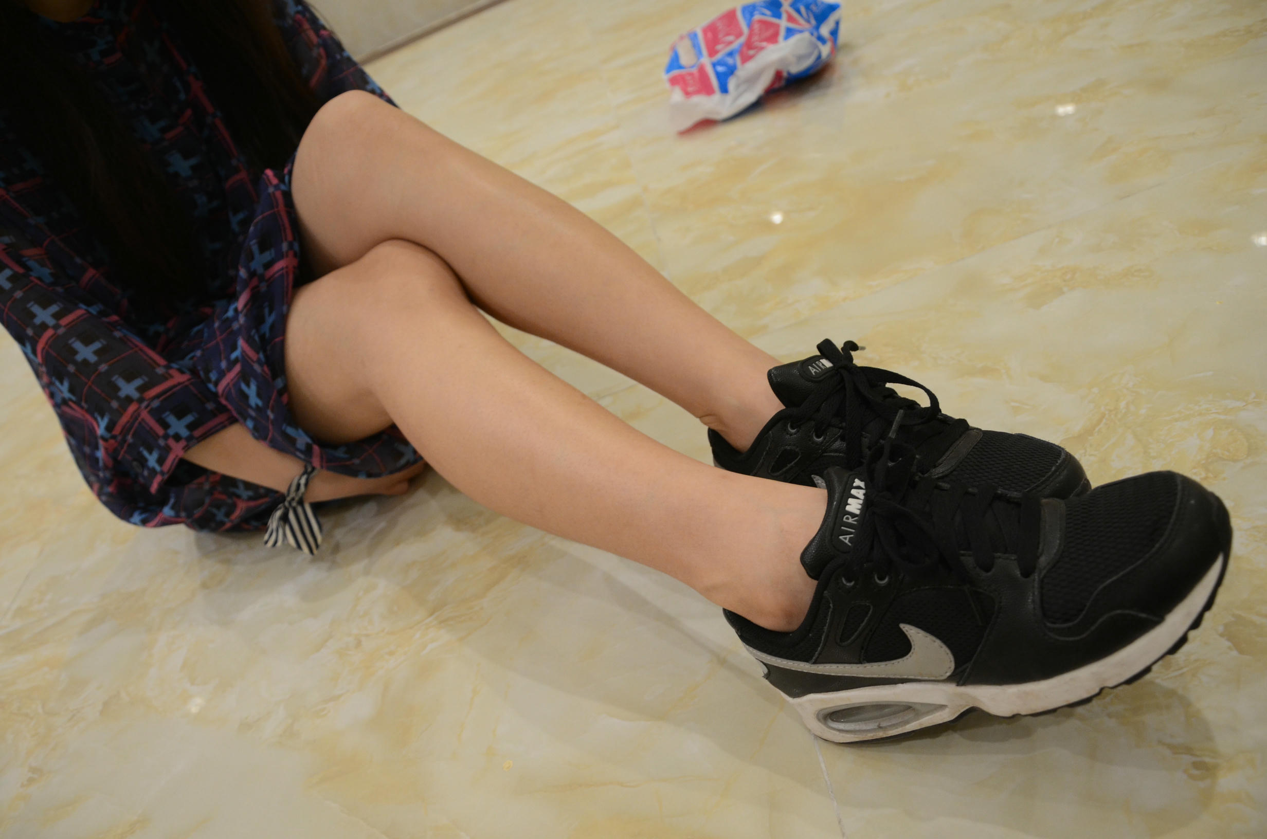 [战前女神] 恋足美腿棉袜女神级摄影套图 124 [133P+264M]_第1集