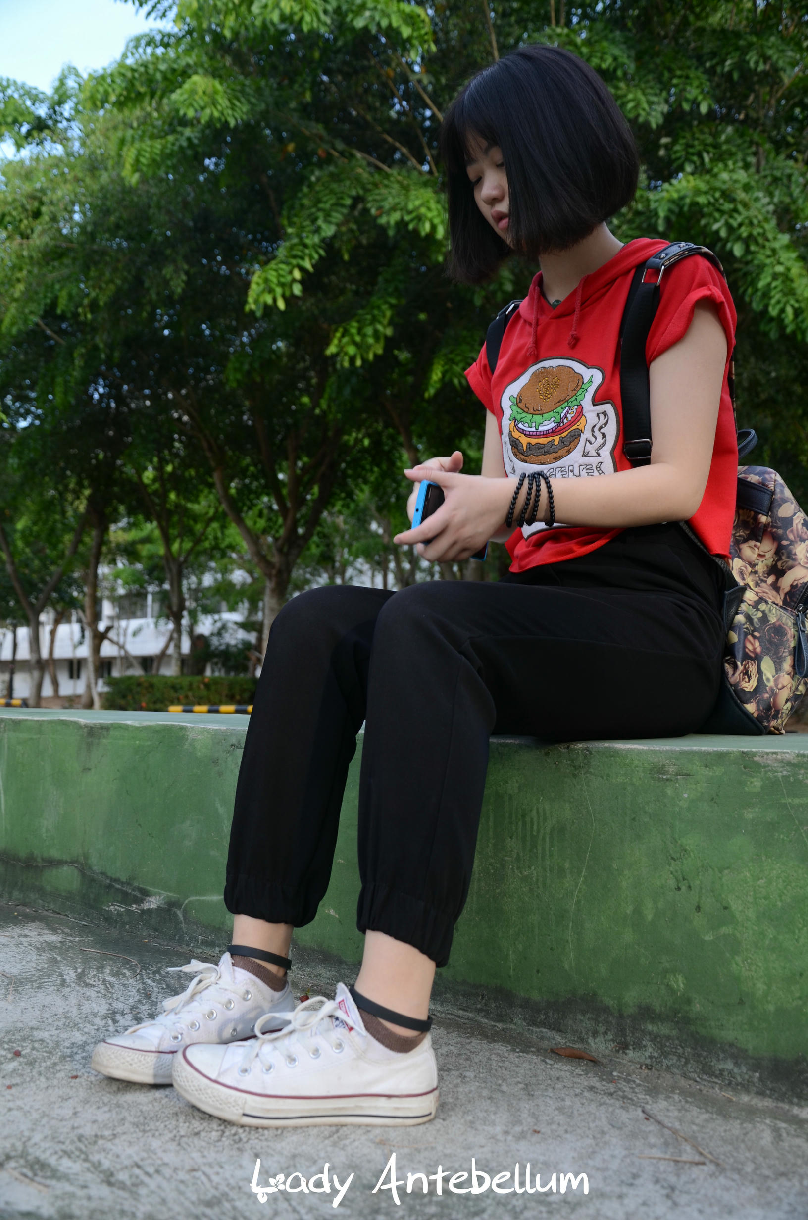 [战前女神] 恋足美腿棉袜女神级摄影套图 125 [89P+187M]_第1集