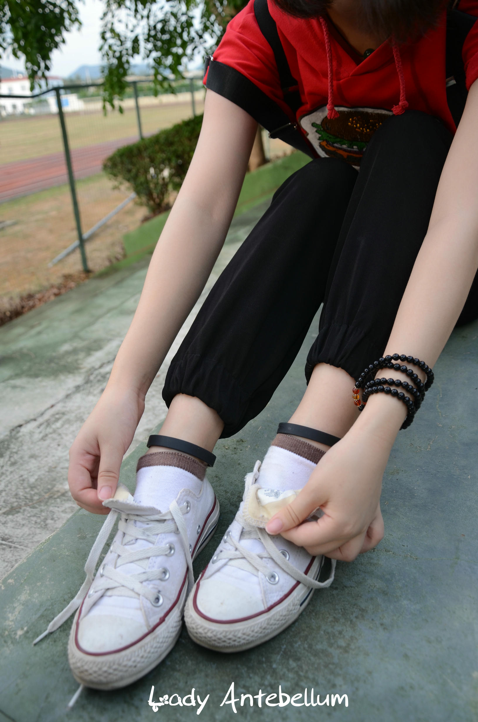 [战前女神] 恋足美腿棉袜女神级摄影套图 125 [89P+187M]_第1集