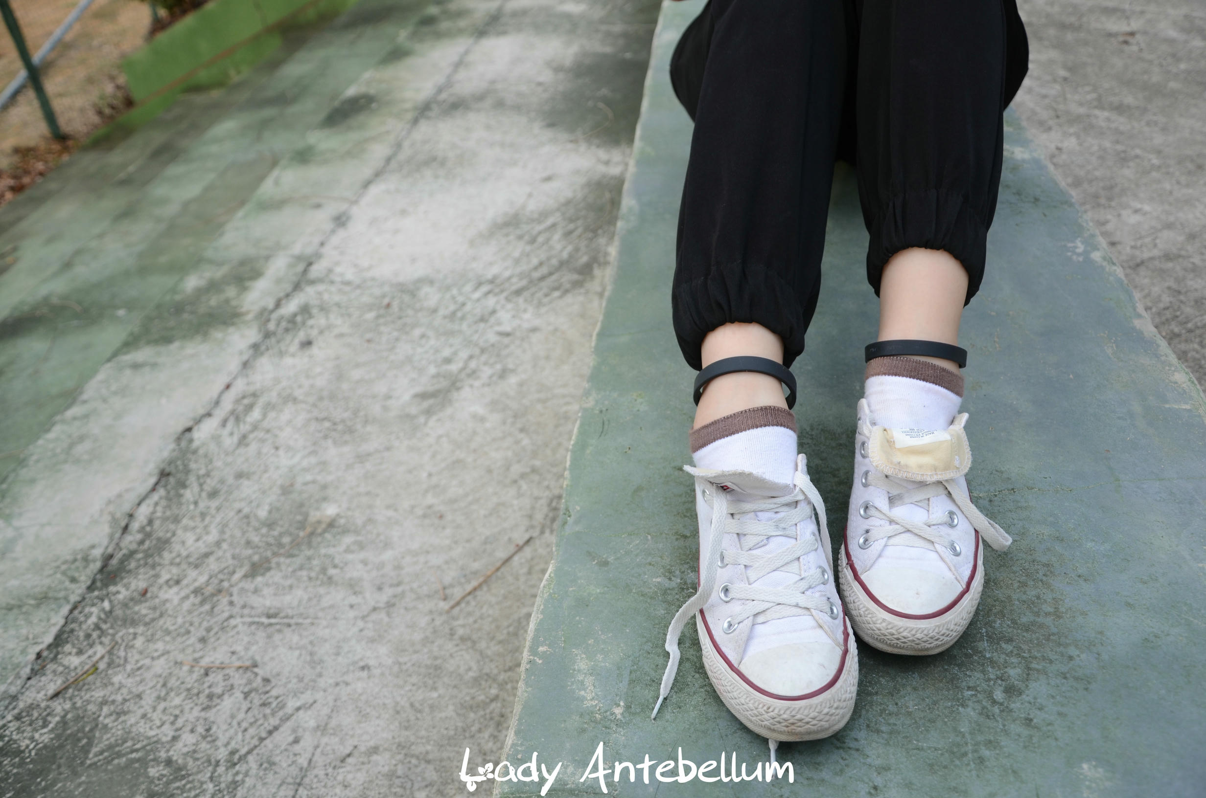 [战前女神] 恋足美腿棉袜女神级摄影套图 125 [89P+187M]_第2集